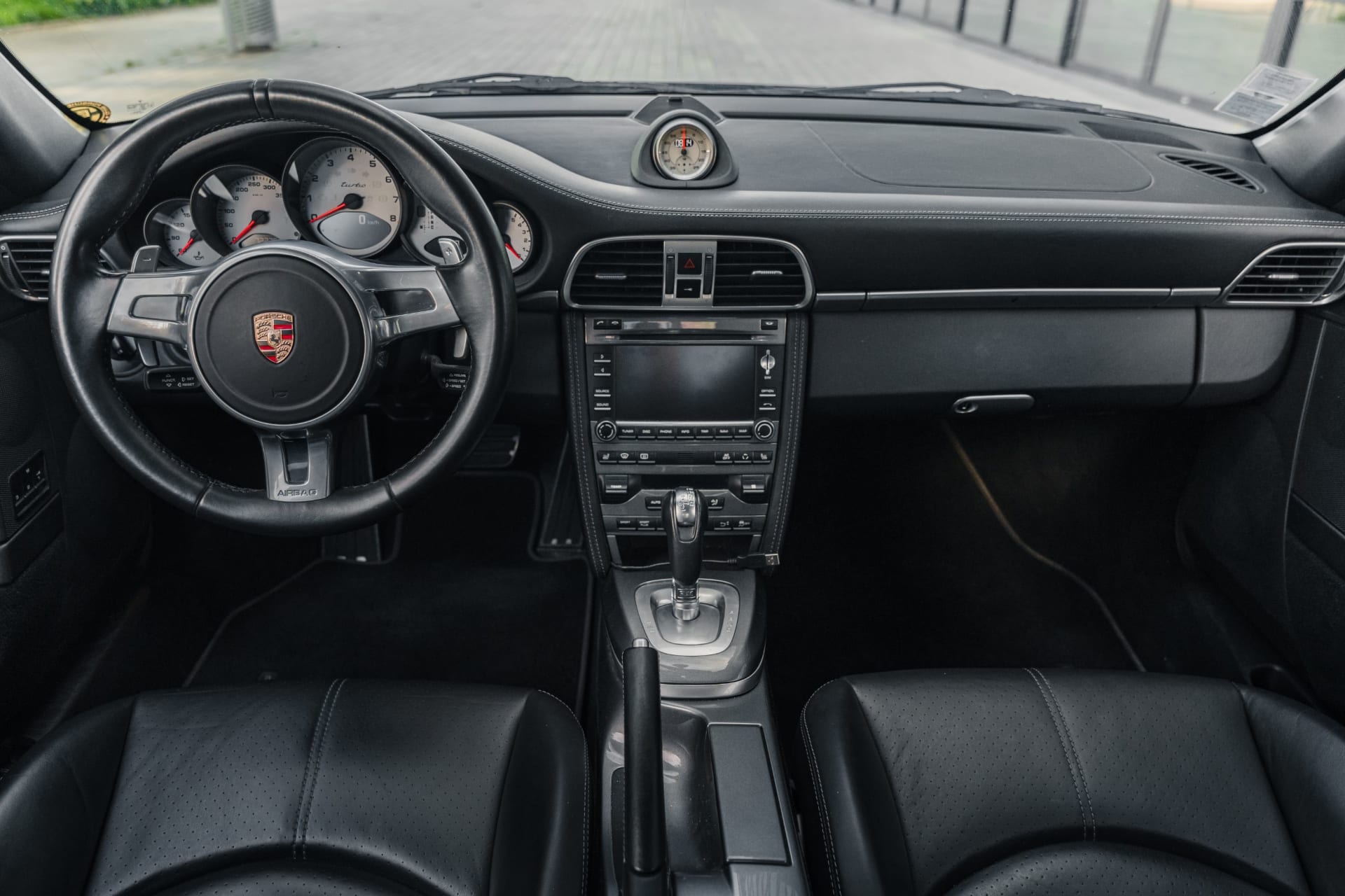 PORSCHE 911 997.2 Turbo 2011 occasion intérieur (1)