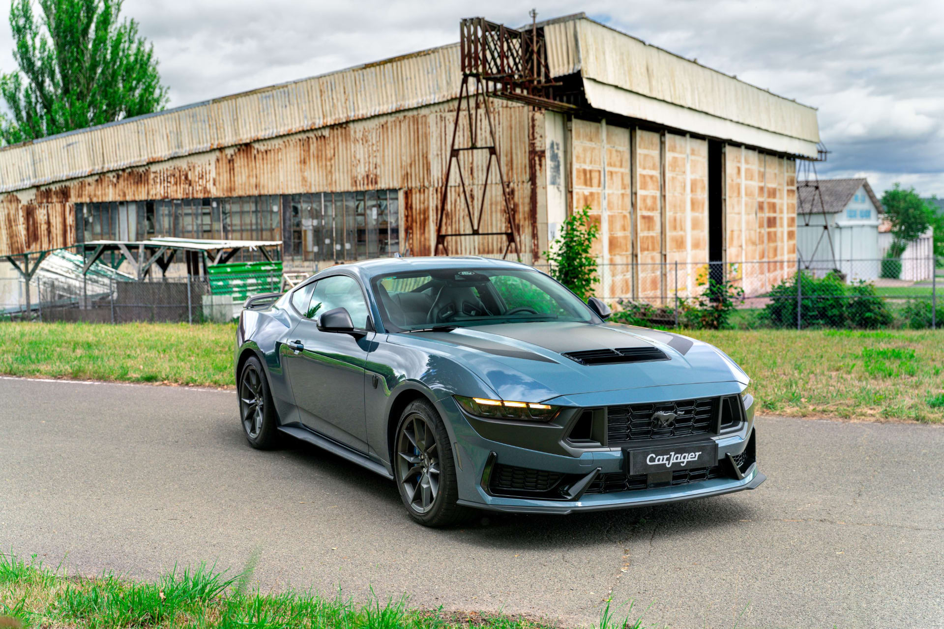 Ford Mustang Dark Horse