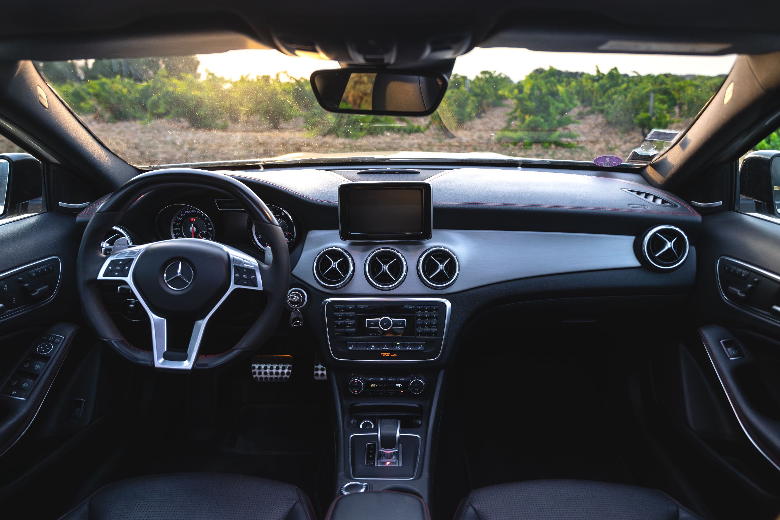 MERCEDES BENZ Classe Gla 45 Amg 4matic + 2015 occasion intérieur (1)