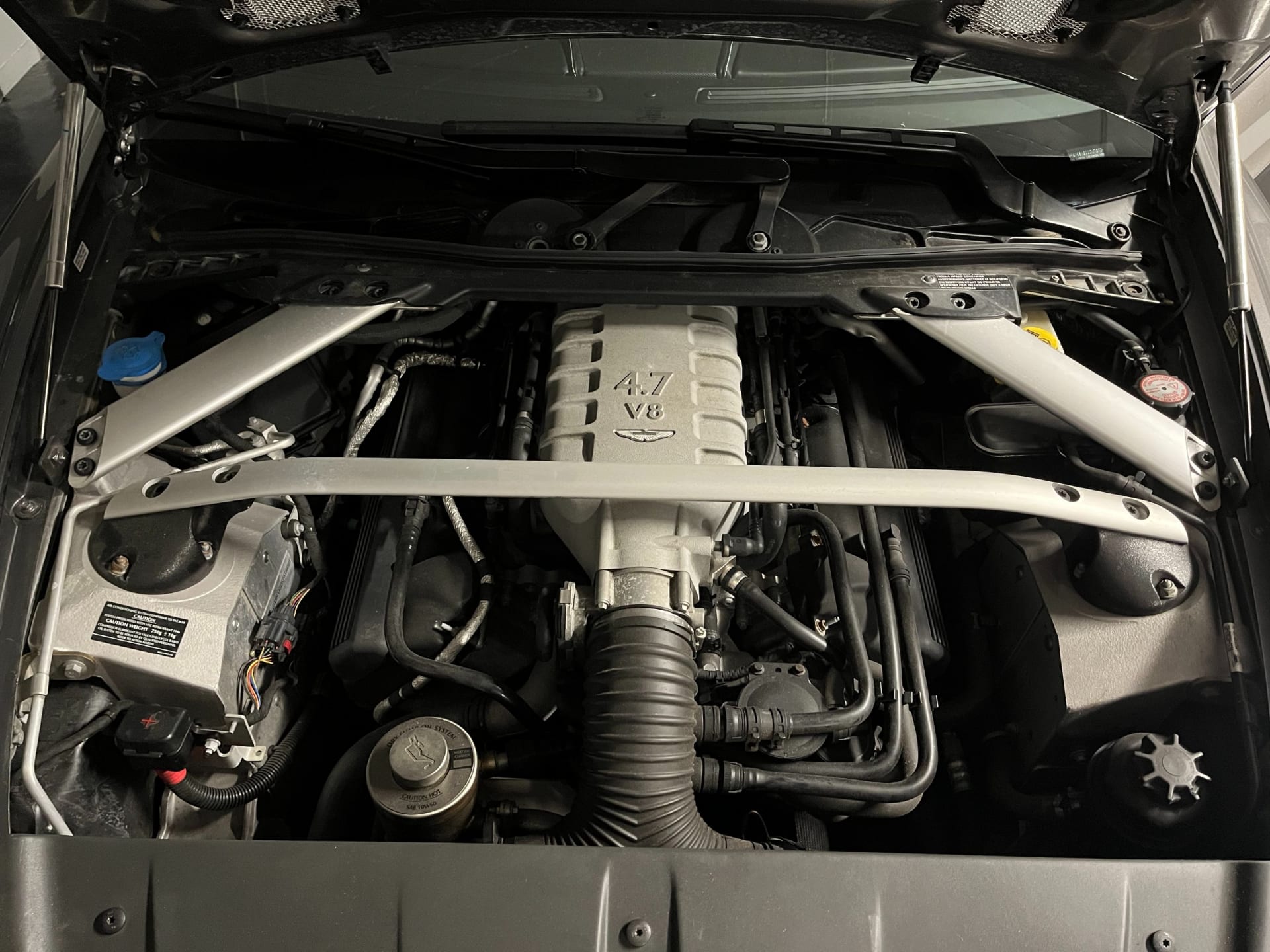 ASTON MARTIN Vantage V8 4.7 Roadster Sportshift 2012 occasion mécanique (1)