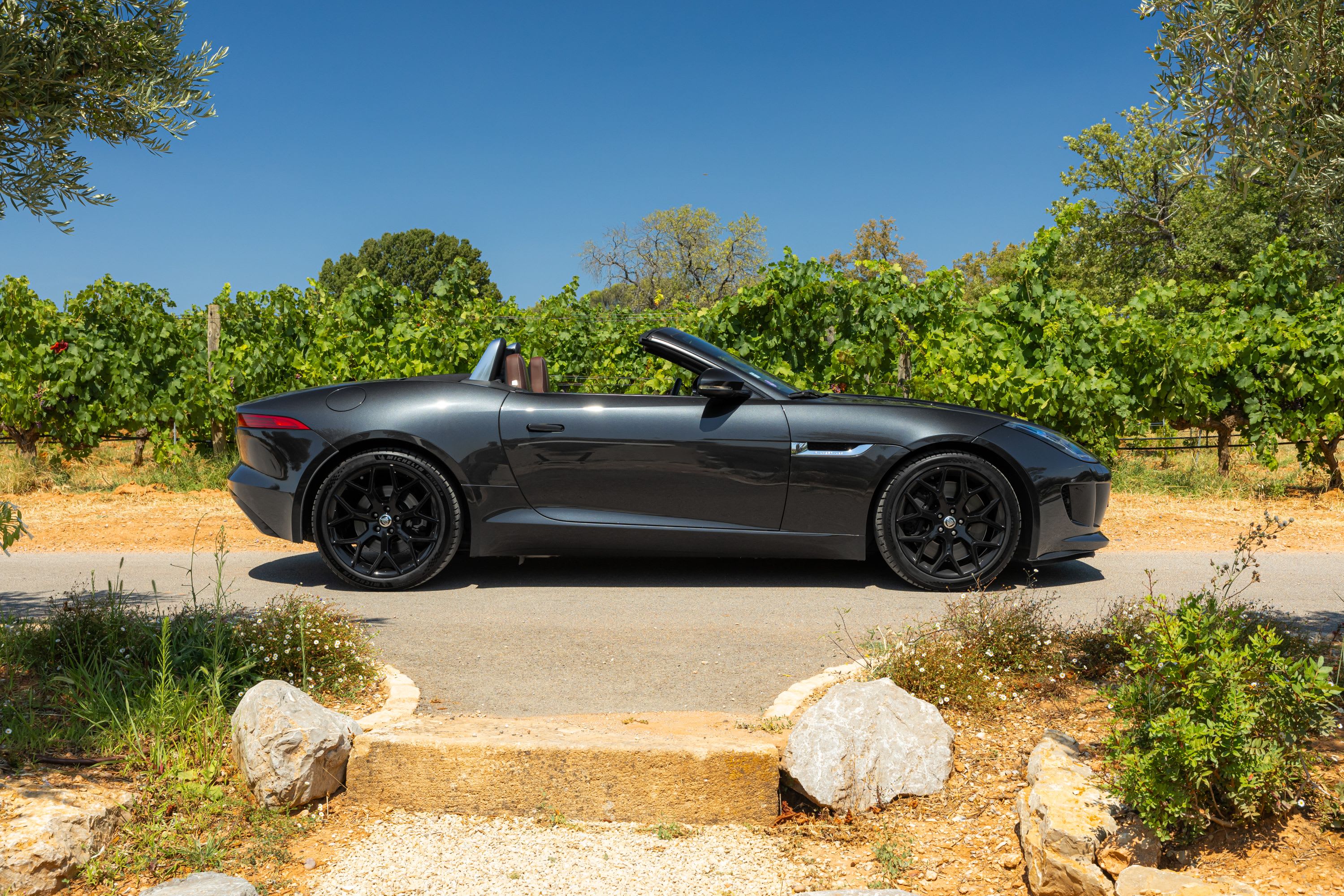 JAGUAR F-type  V6 S 381ch Cabriolet 2013 used exterior (2)