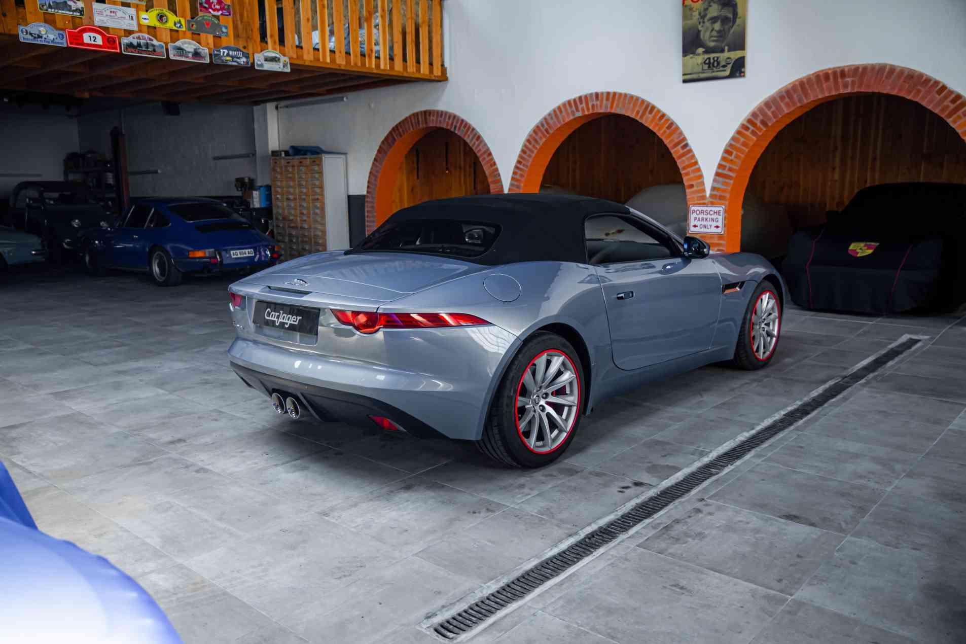 JAGUAR F-type 2013