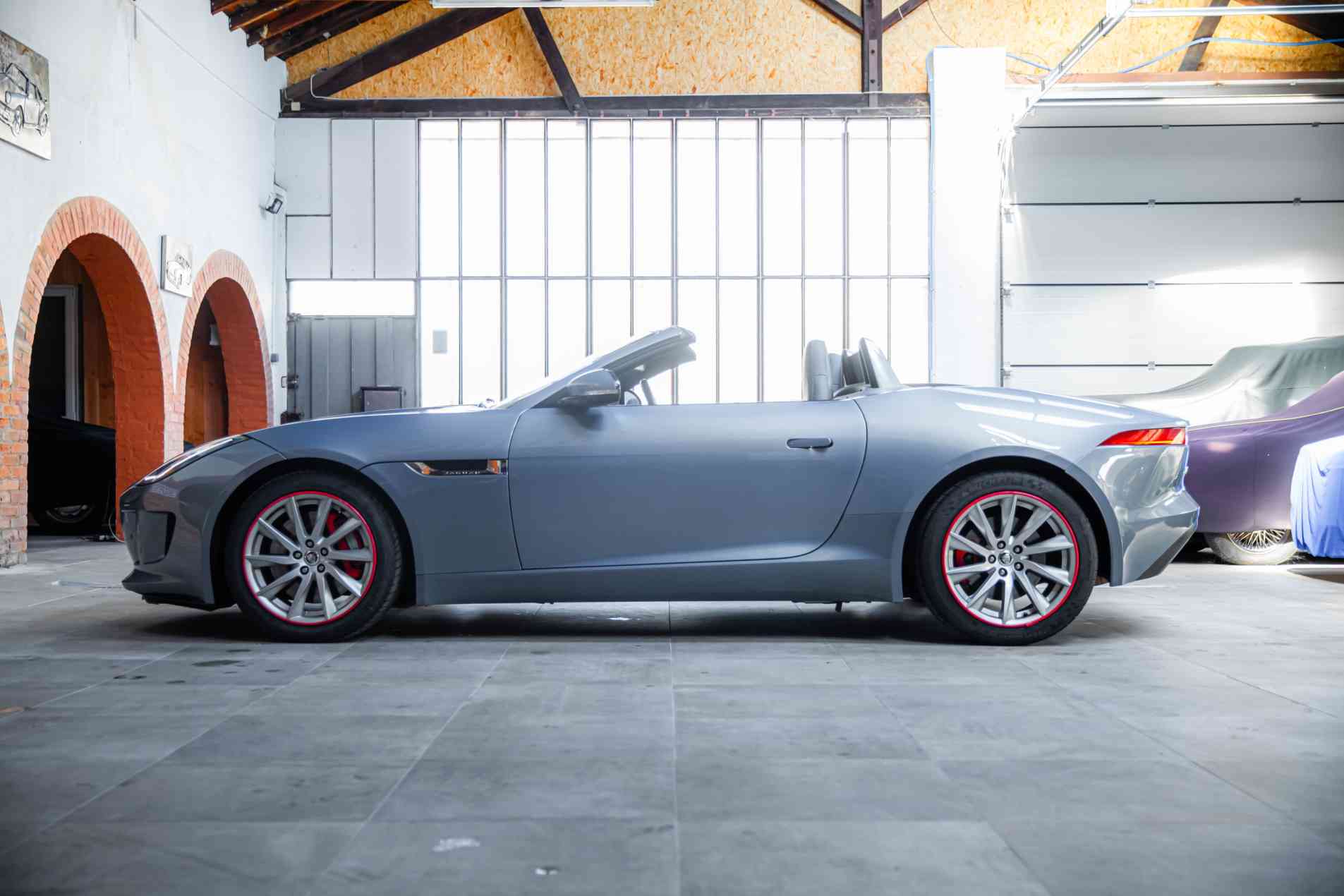 JAGUAR F-type 2013