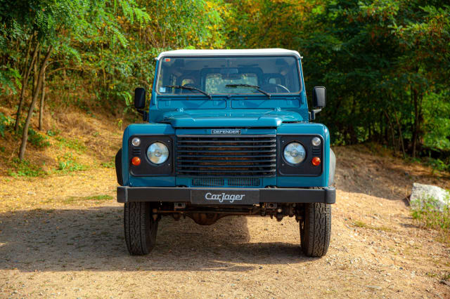 Land Rover Defender 90