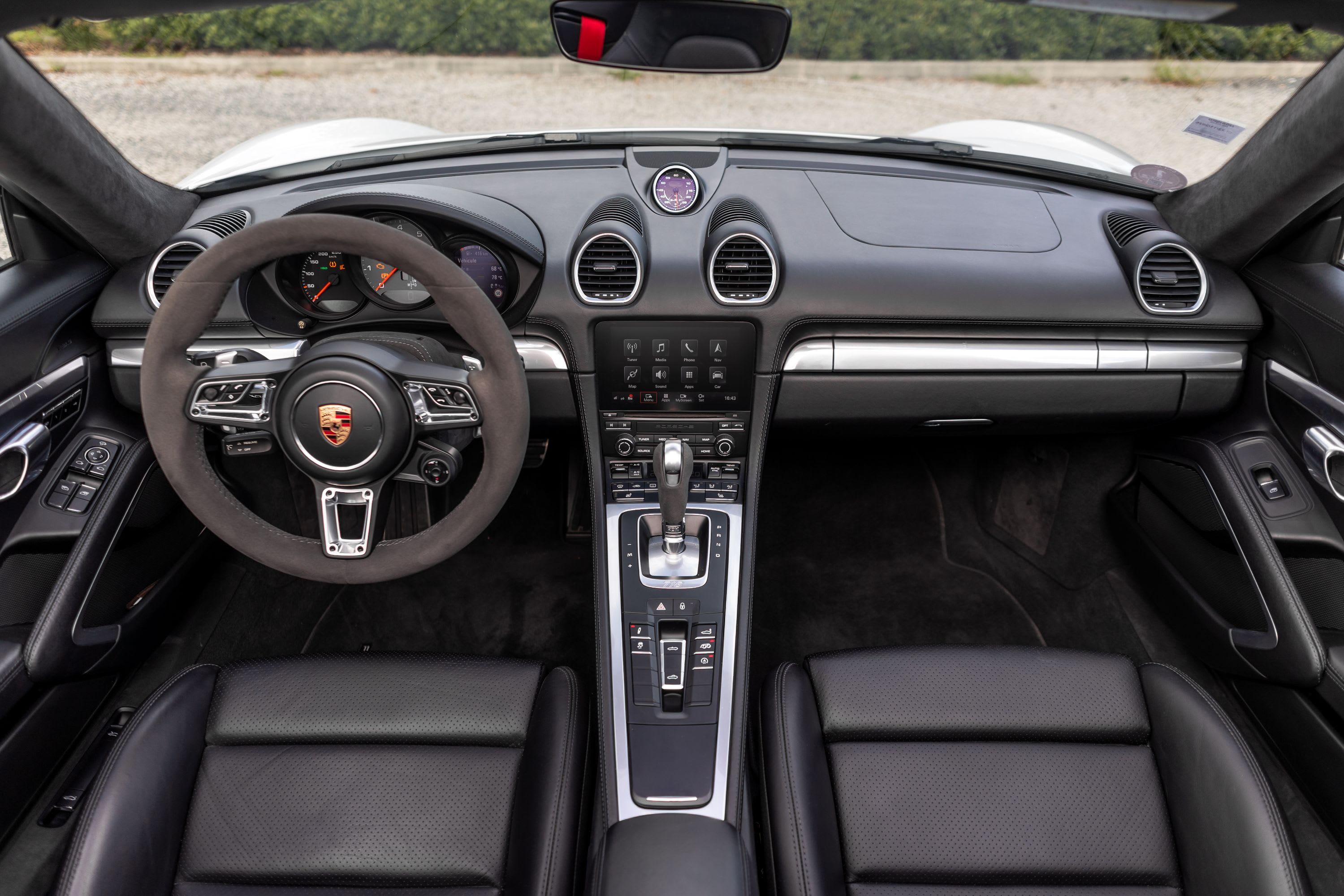 PORSCHE Boxster Porsche 718 Boxster S 2.5 2017 used interior (1)