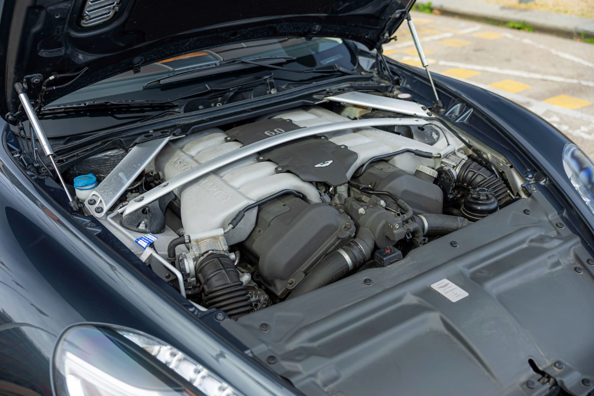 ASTON MARTIN Rapide 2010 used mechanical (1)