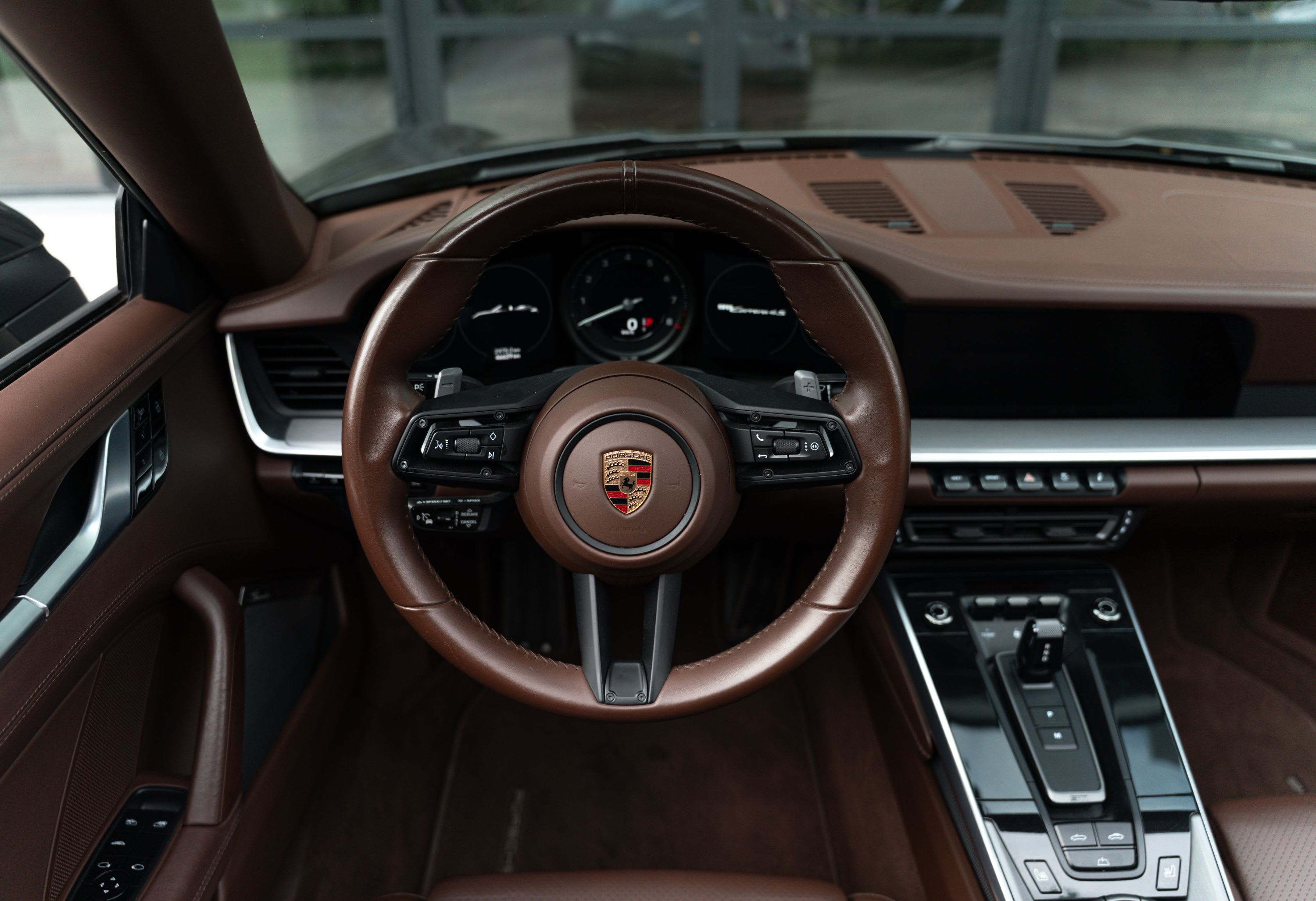 PORSCHE 911 991.2 Carrera 4s 2019 used interior (1)