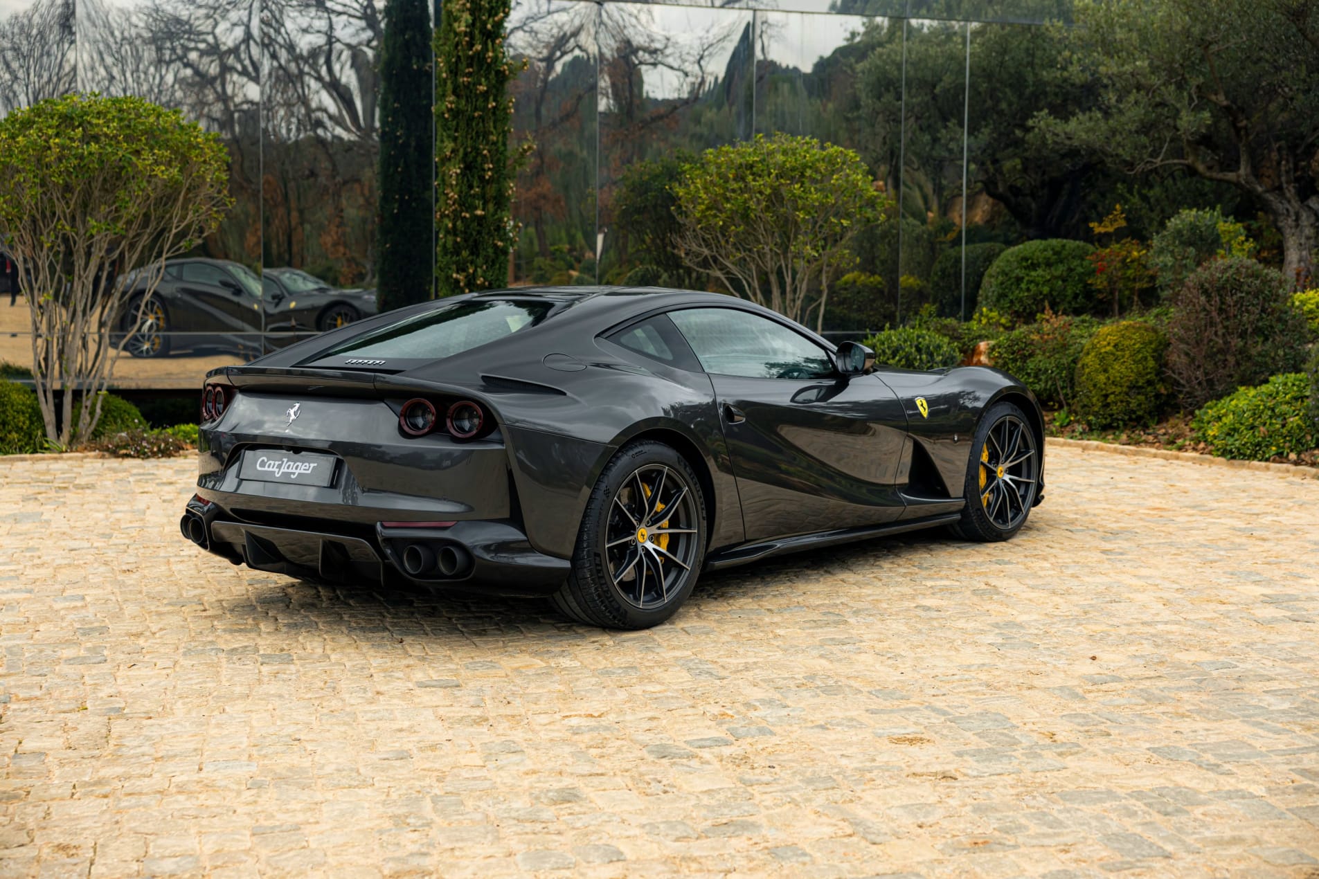 FERRARI 812 superfast 2020
