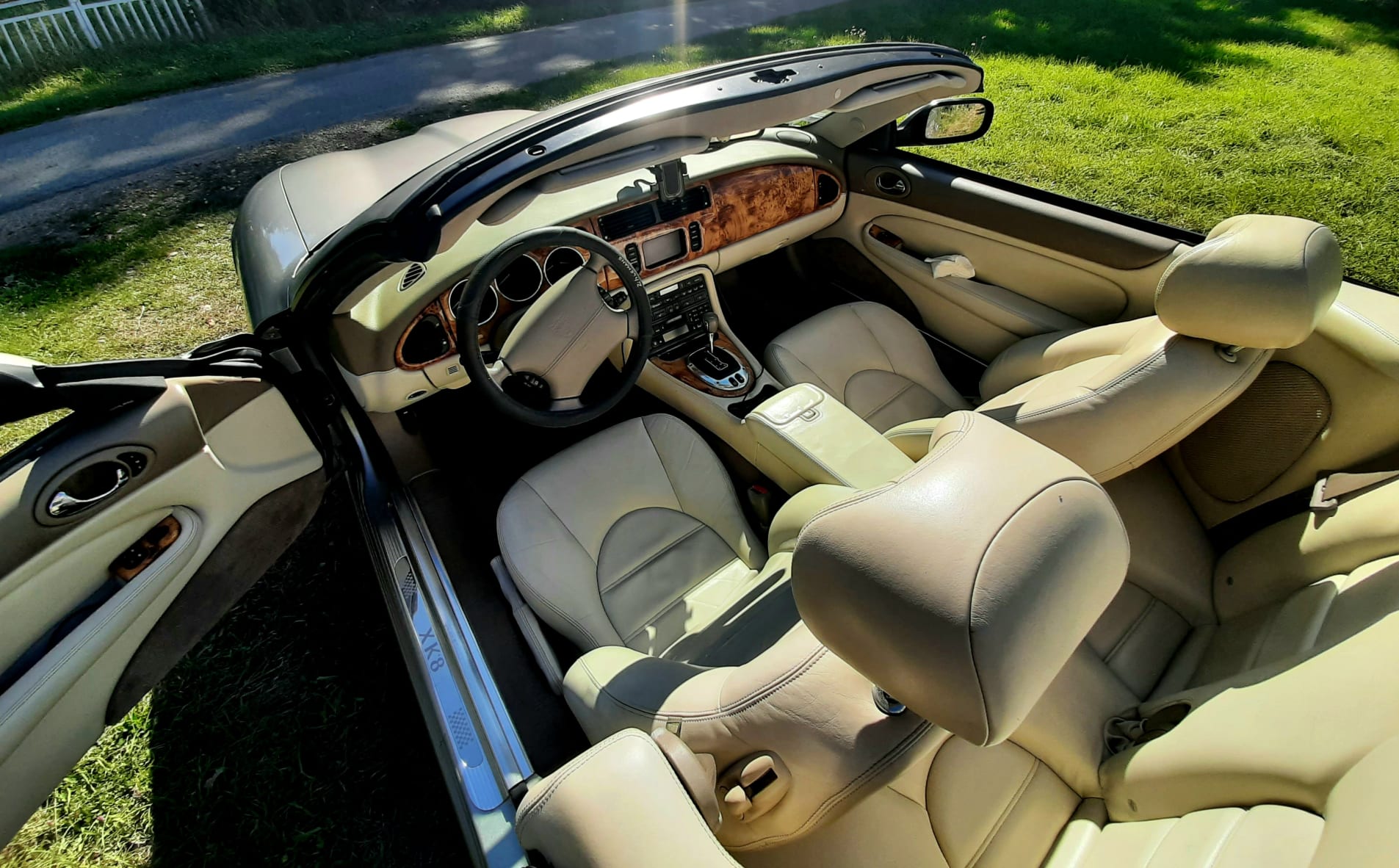 JAGUAR Xk8 x100 2006