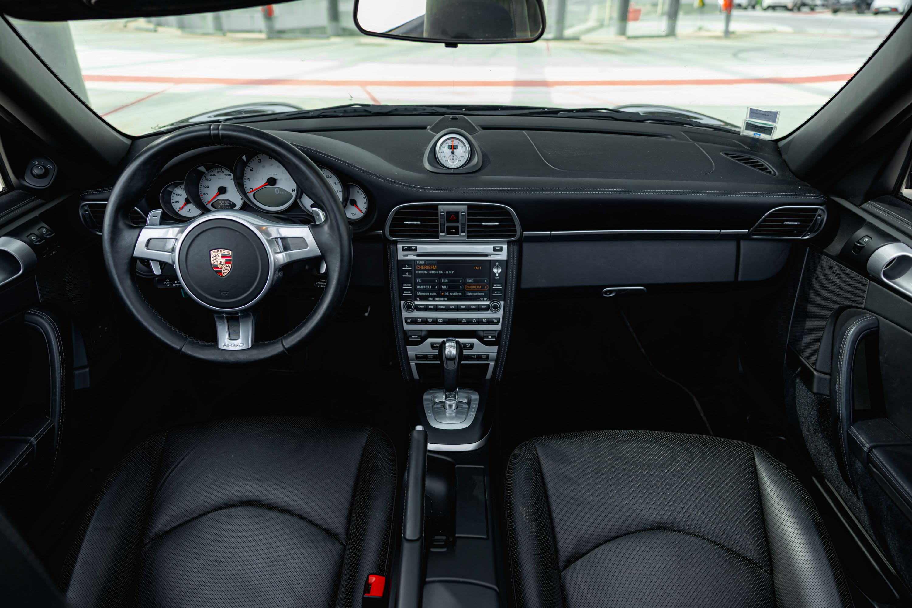 PORSCHE 911 997.2 Carrera 4s Cabriolet 2010 used interior (1)