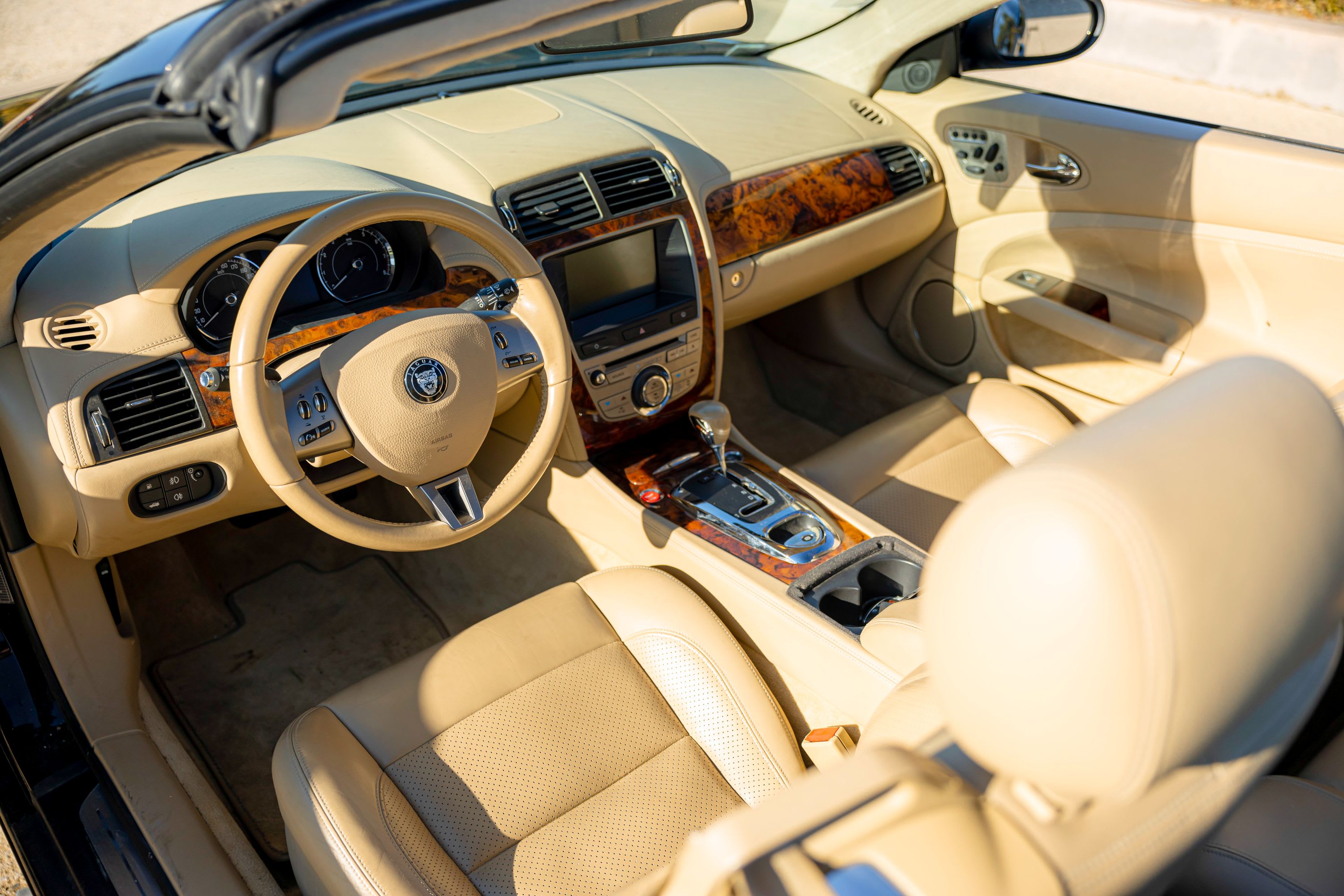 JAGUAR Xk X150 3.5 Cabriolet 2009 used interior (1)