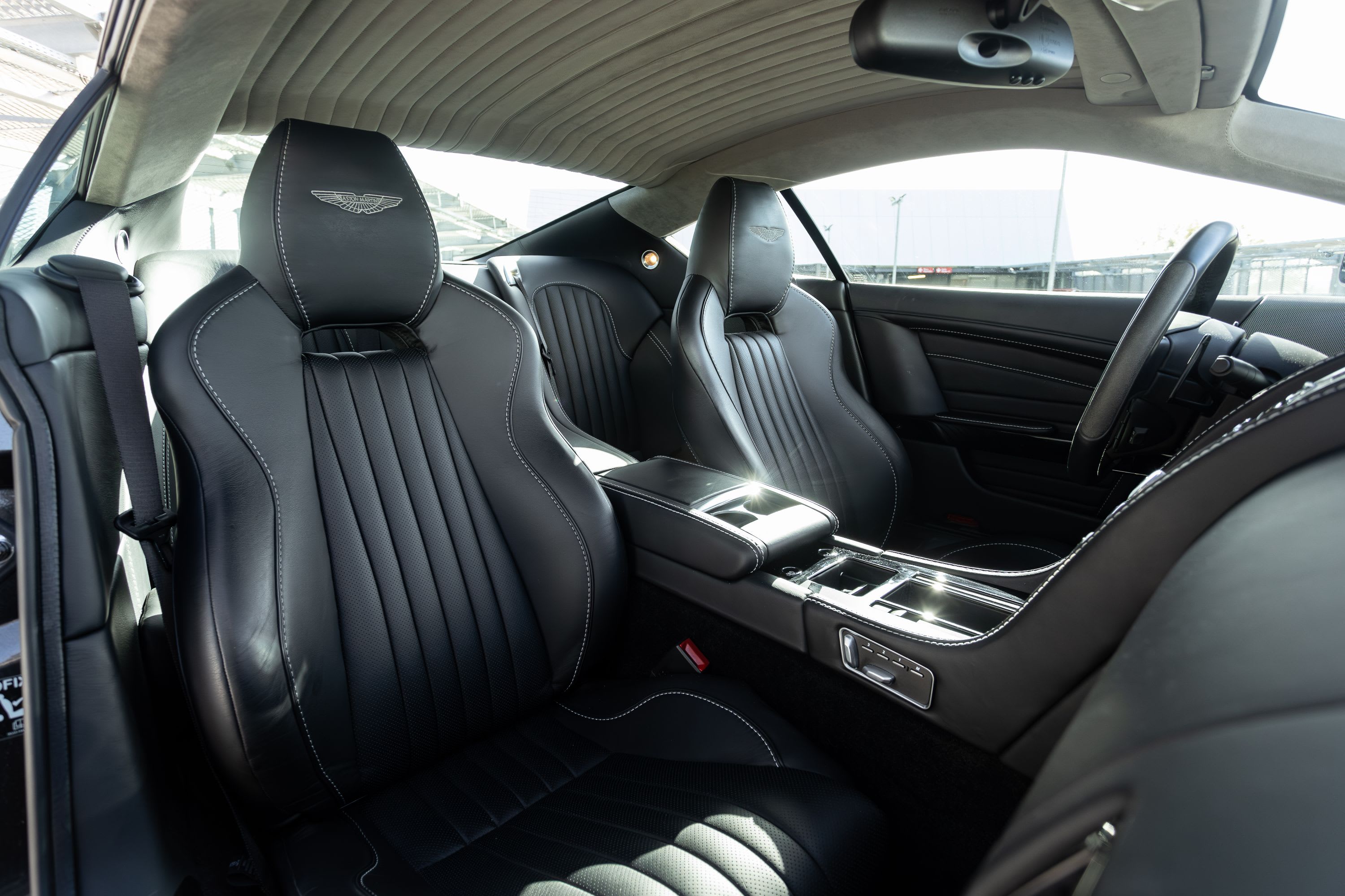 ASTON MARTIN Db9   2016 occasion intérieur (1)