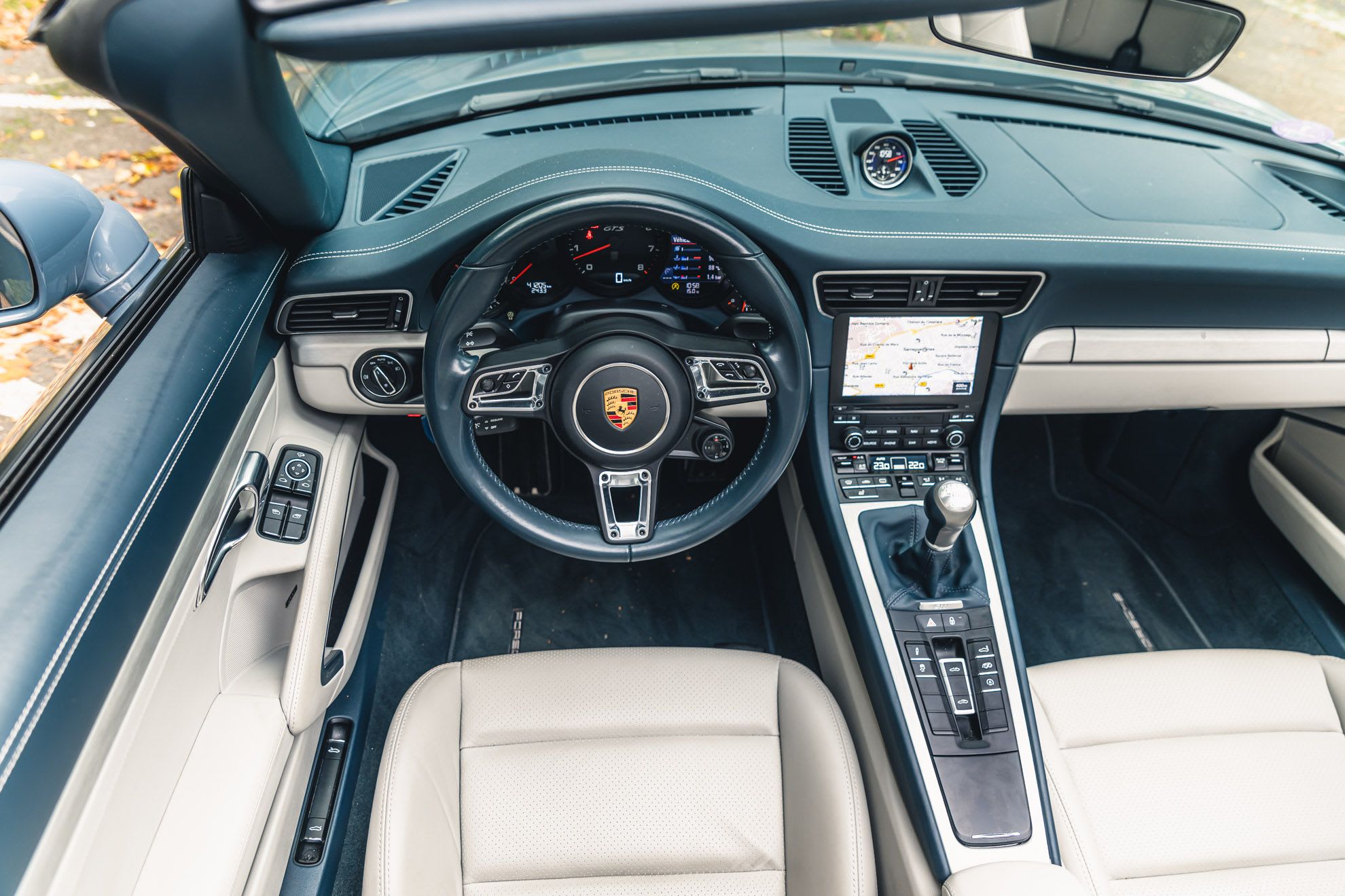 PORSCHE 911 991.2 Targa 4 Gts 2017 used interior (1)