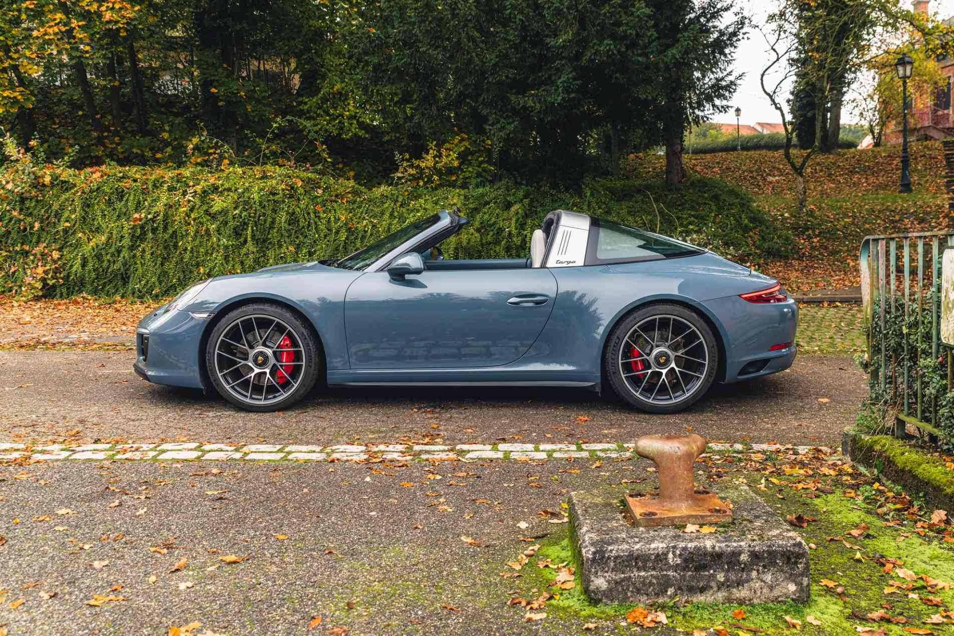 PORSCHE 911 991.2 Targa 4 GTS 2017