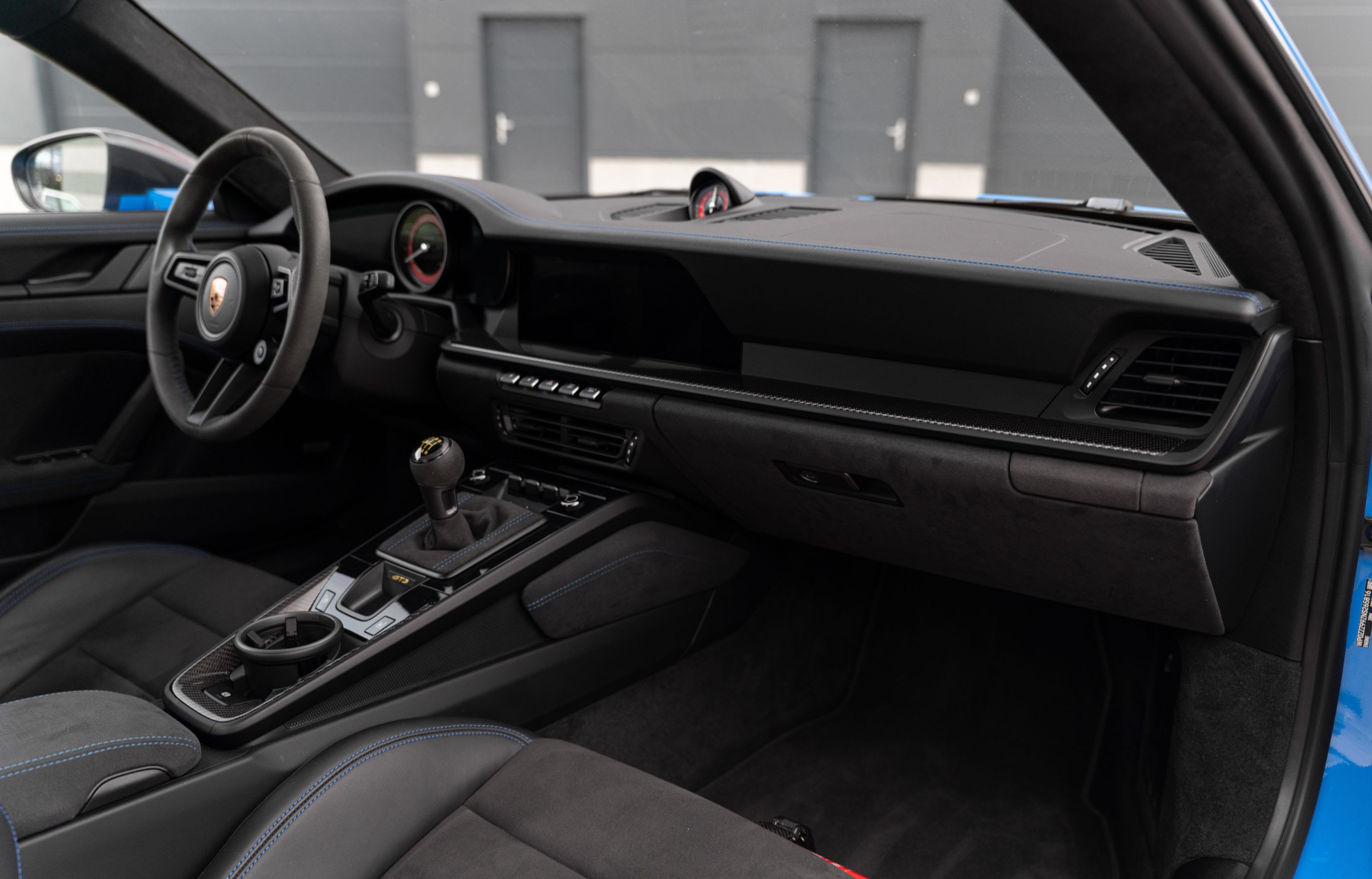 PORSCHE 911 992.1 Gt3 2022 used interior (1)