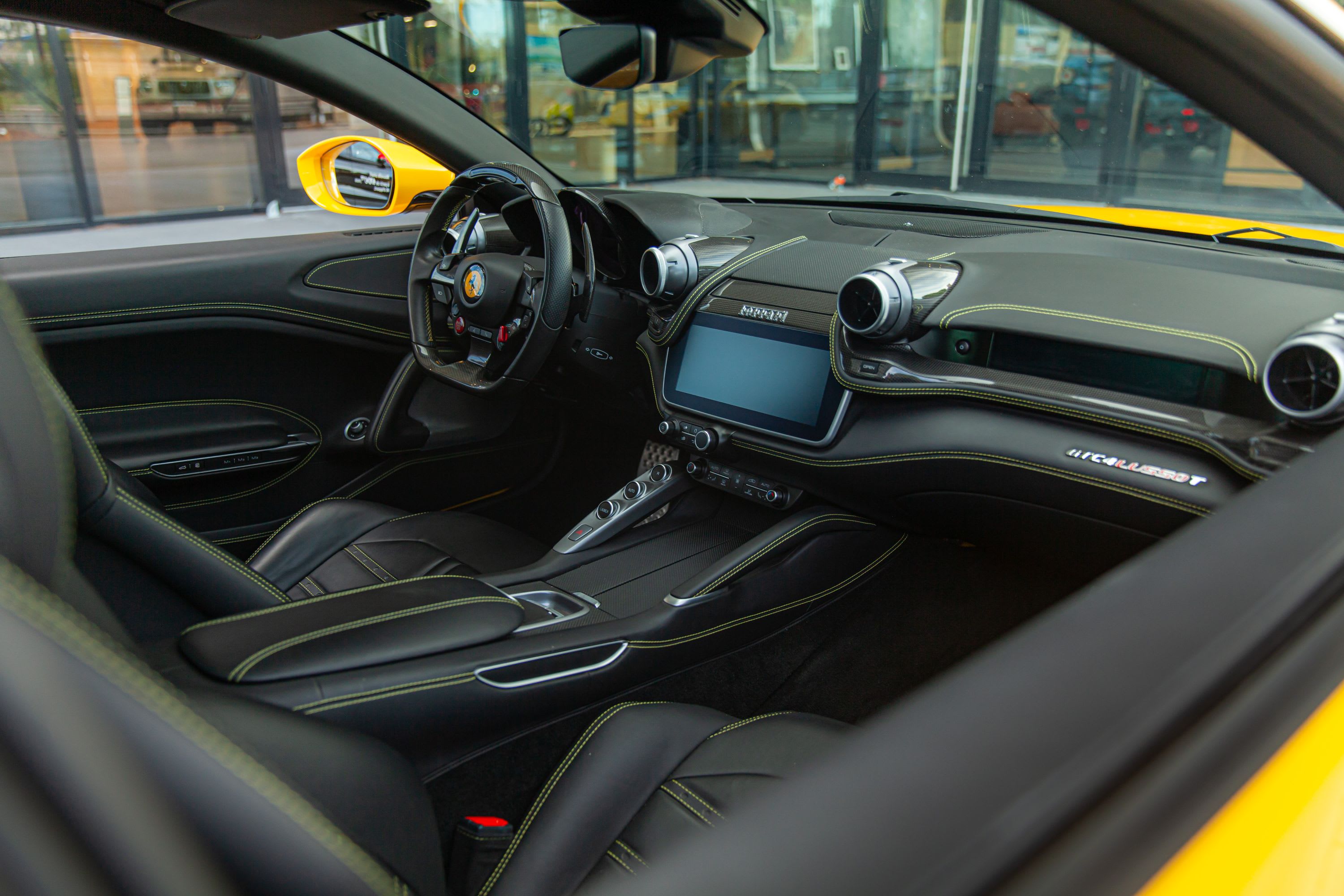 FERRARI Gtc4lusso T 2020 occasion intérieur (1)