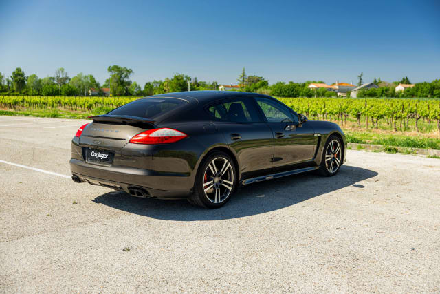 Porsche Panamera Gts