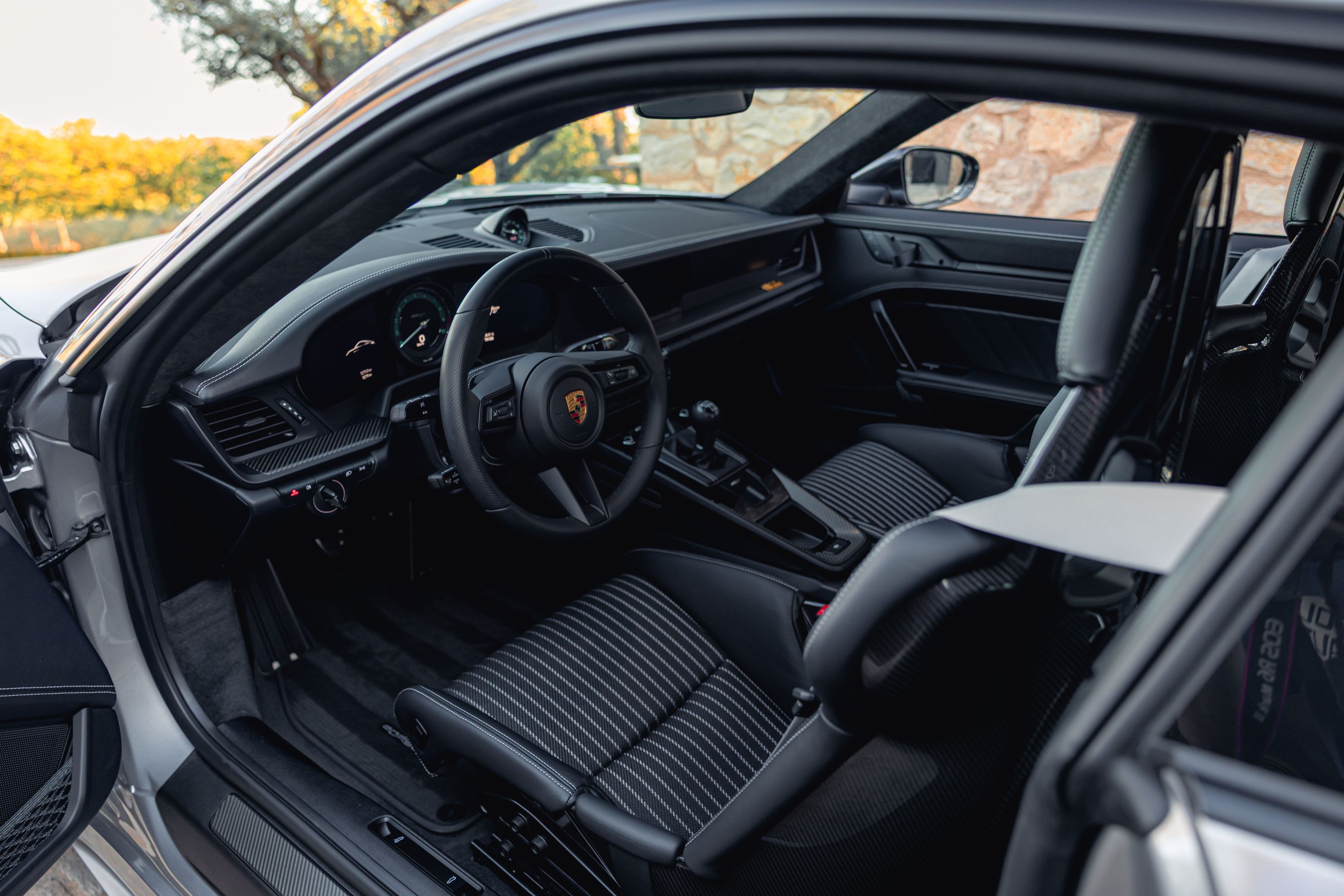 PORSCHE 911 992.1 S/t 2024 used interior (1)