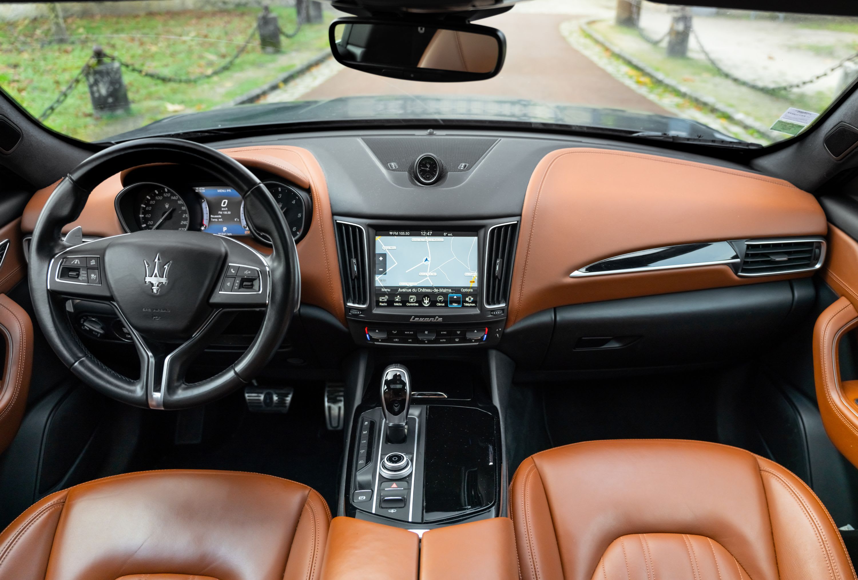 MASERATI Levante Gran Sport 2017 used interior (1)