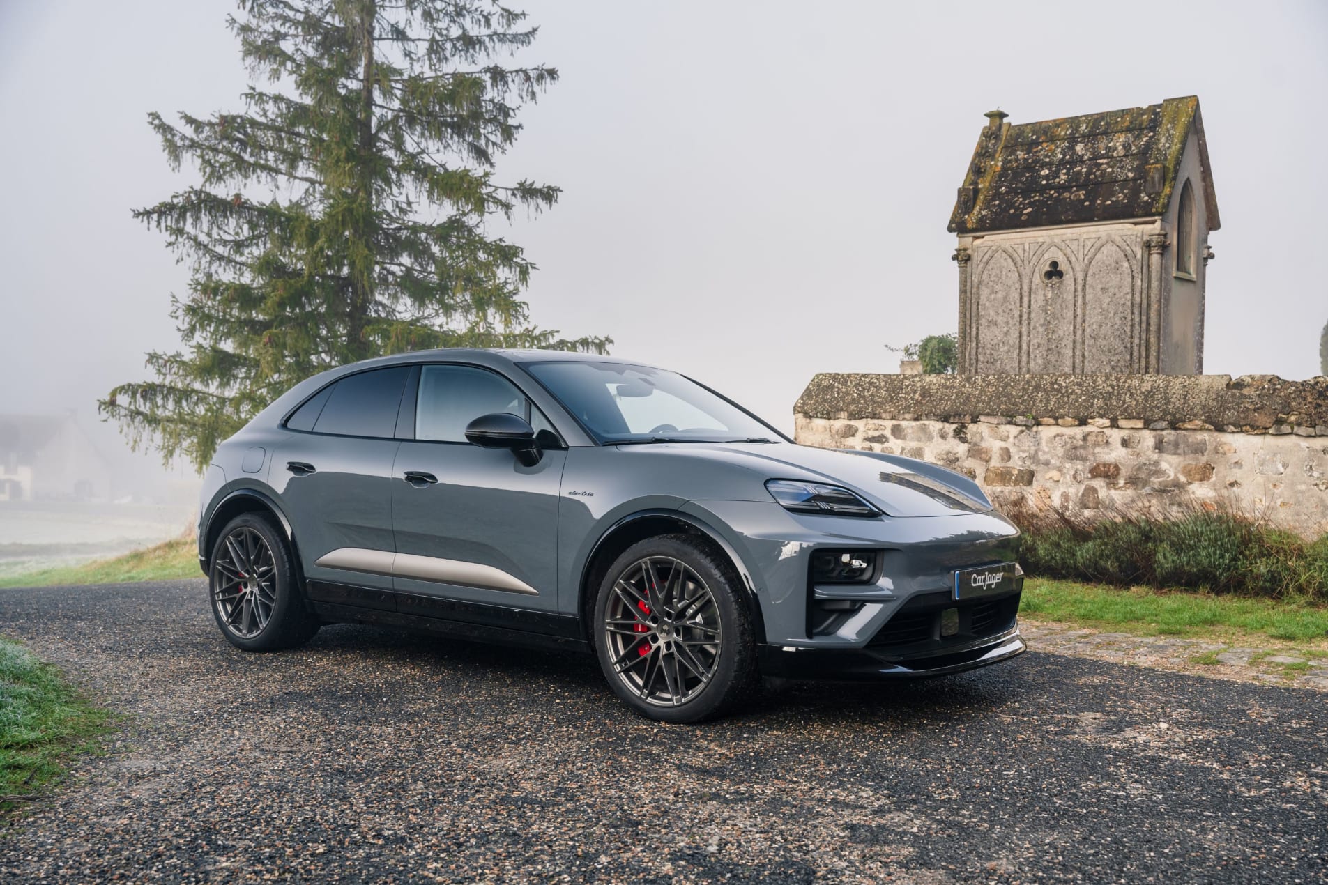 PORSCHE Macan 4 EV Turbo 2024