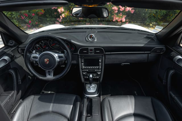 Porsche 911 997.2 Carrera 4 Gts