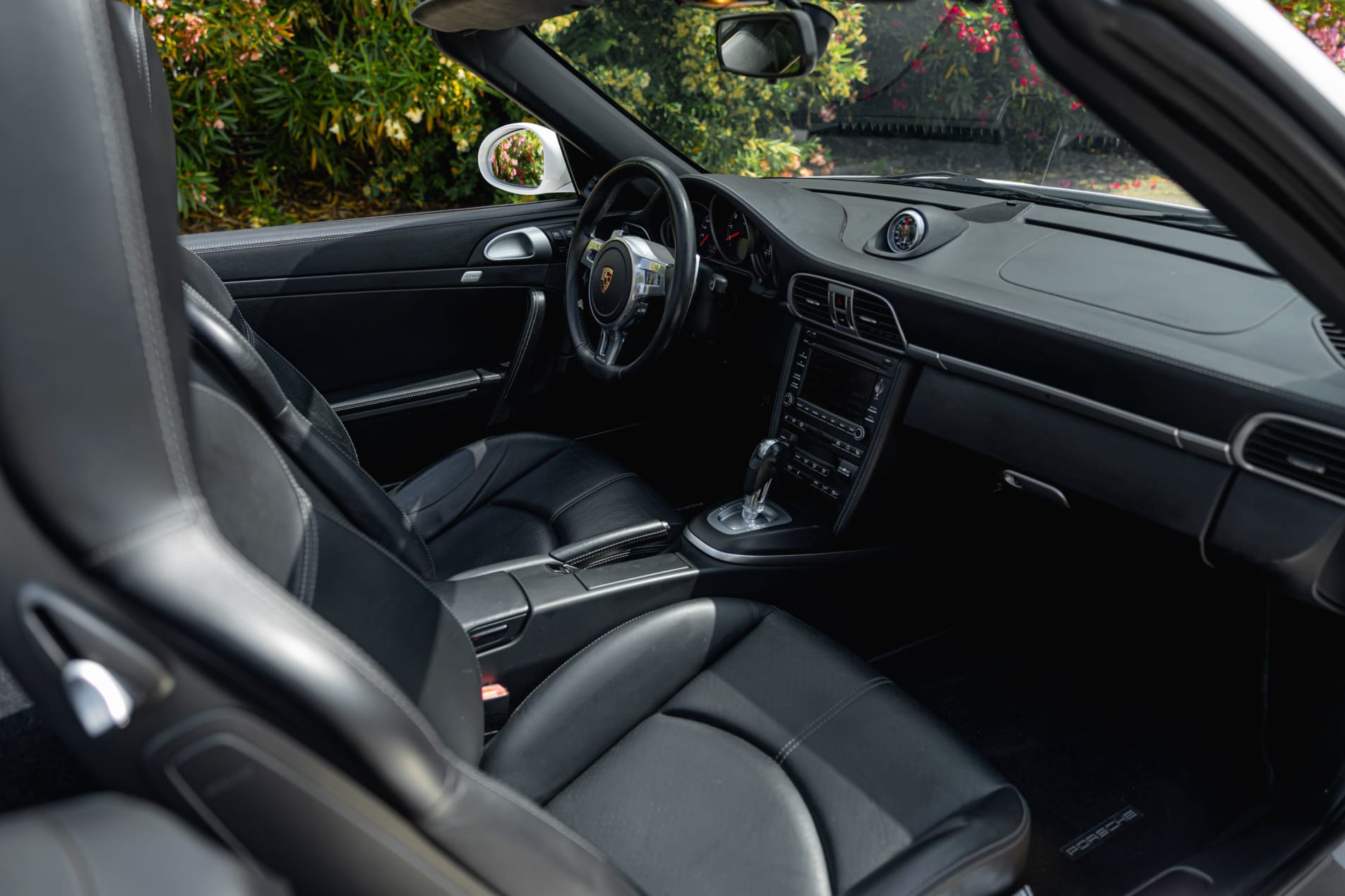 PORSCHE 911 997.2 Carrera 4 GTS 2012