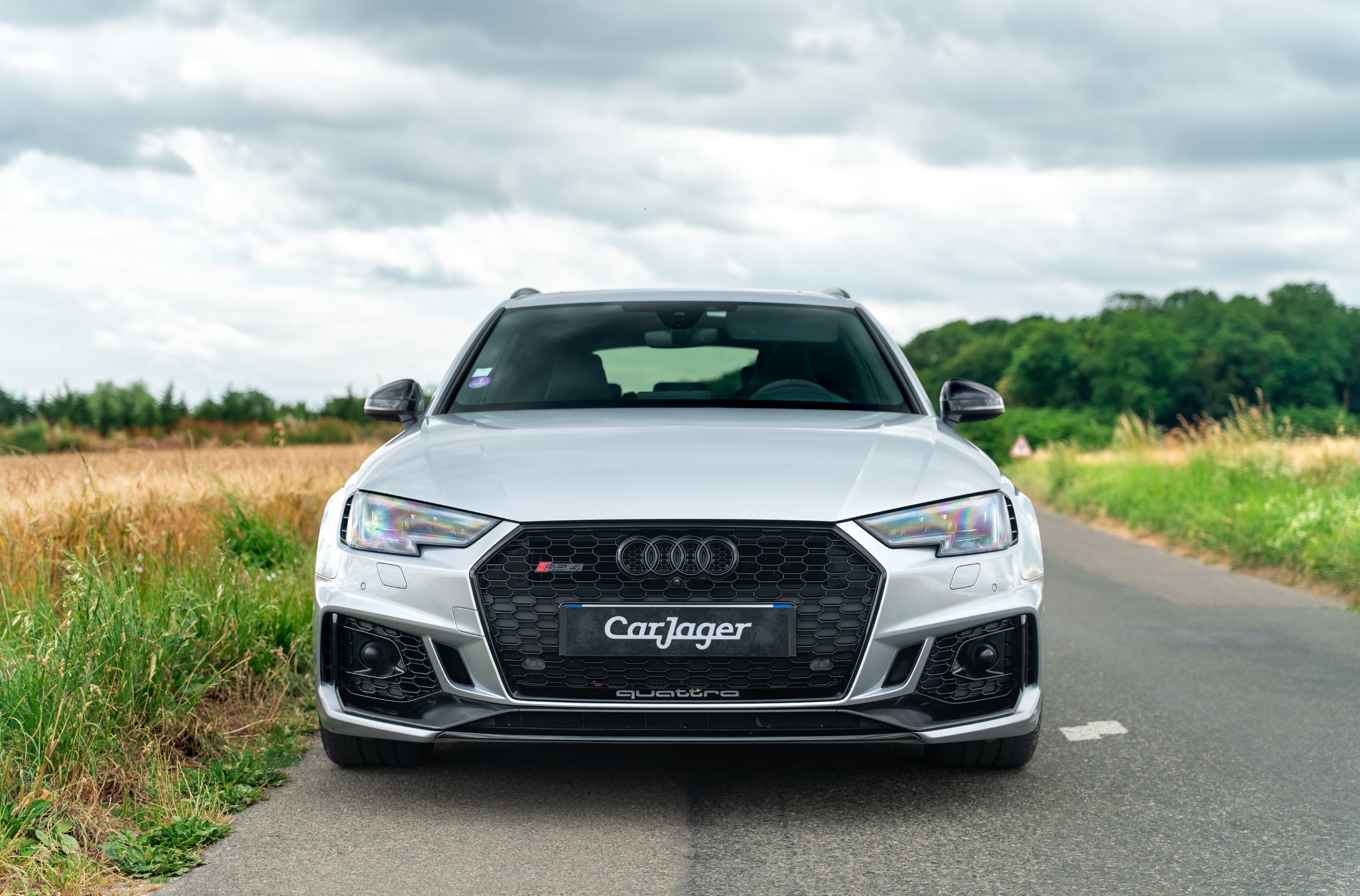AUDI Rs4 B9 2019 used video (1)