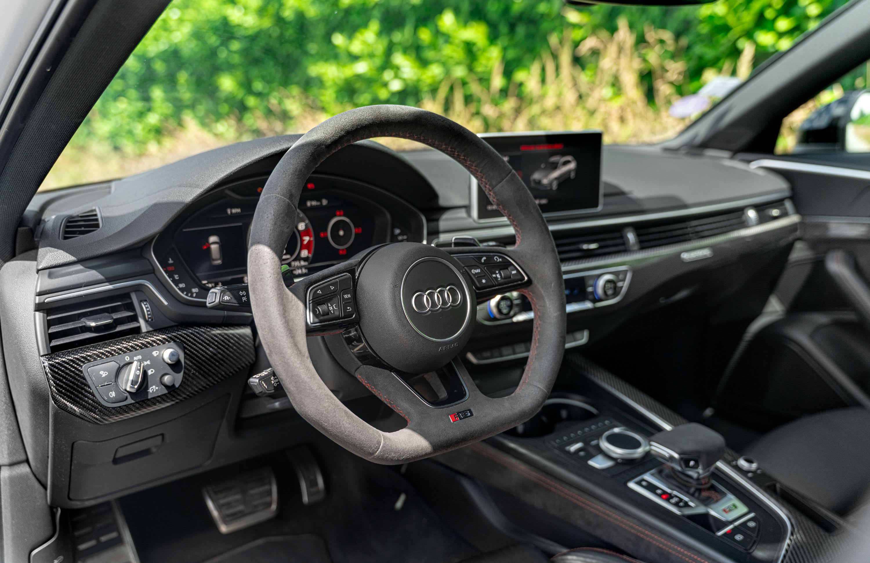 AUDI Rs4 B9 2019 used interior (1)