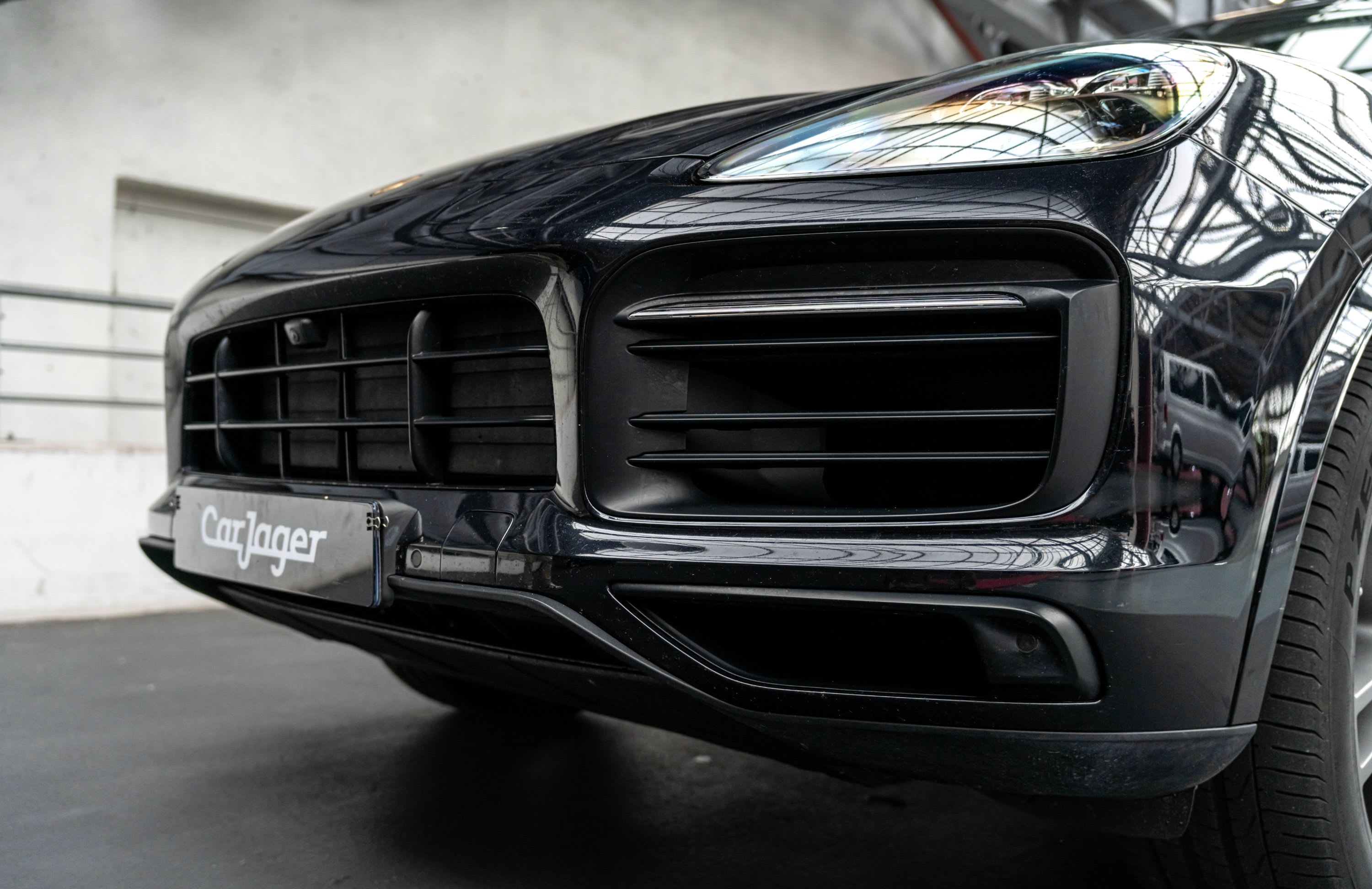 PORSCHE Cayenne 3.0 E-hybrid 2018 used video (1)