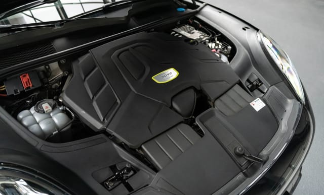 PORSCHE Cayenne 3.0 E-hybrid 2018 used car