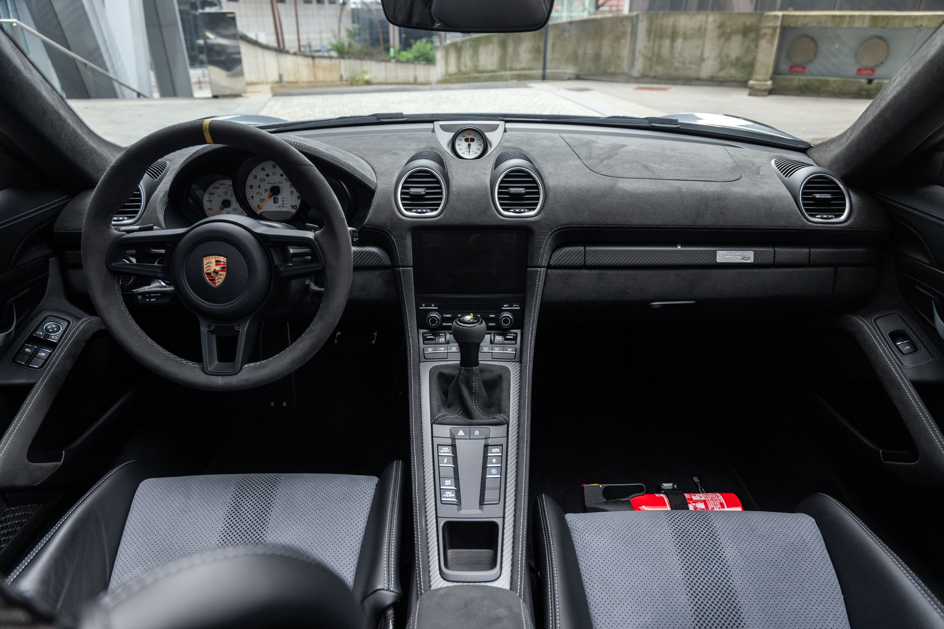 PORSCHE Boxster 718 Spyder Rs 2024 occasion intérieur (1)