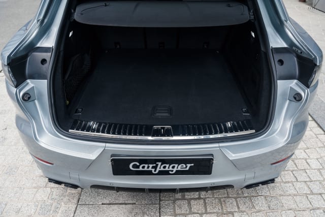 PORSCHE Cayenne  Turbo S-e 2020 used car