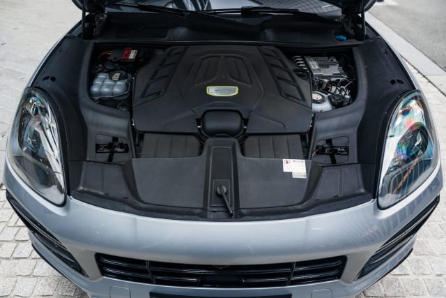 PORSCHE Cayenne  Turbo S-e 2020 used car