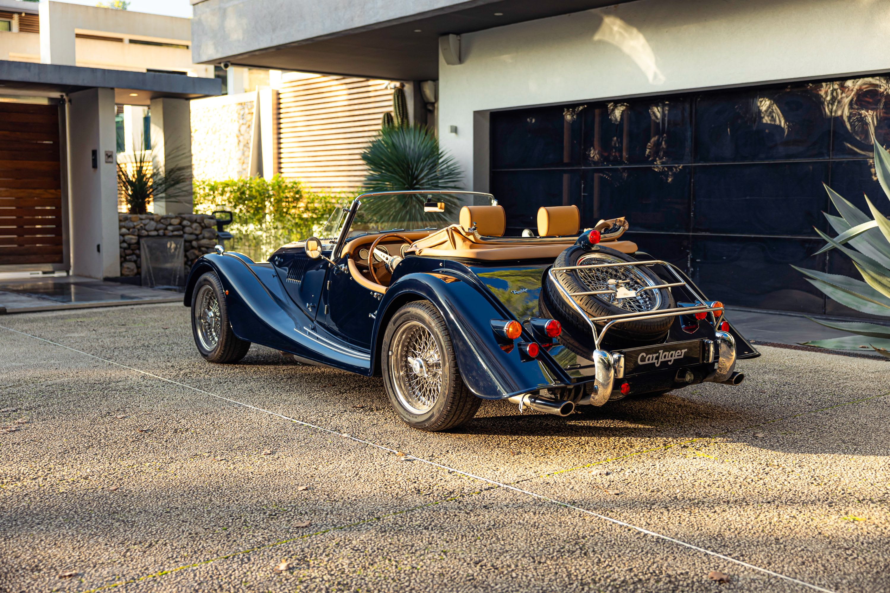 MORGAN V6 Roadster (série 100e Anniversaire) 2011 used exterior (2)
