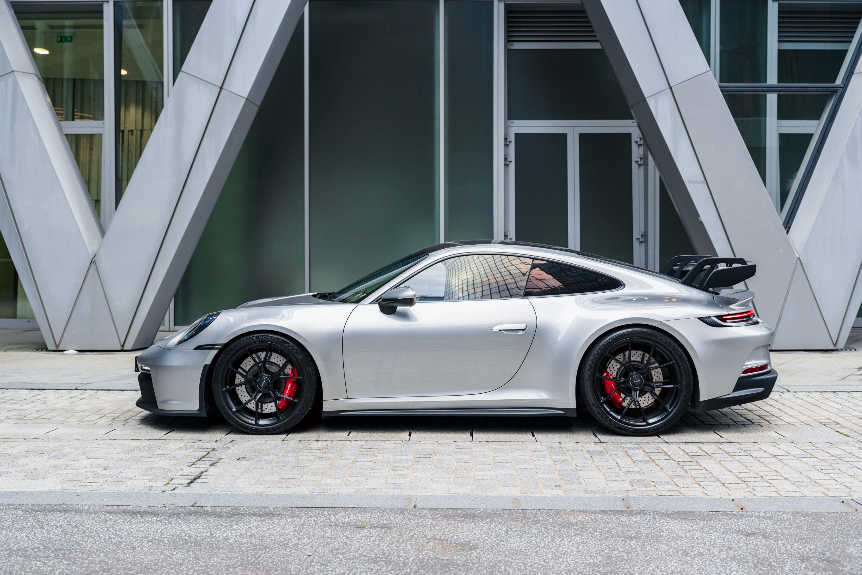 PORSCHE 911 992.1 Gt3 2022 used video (1)