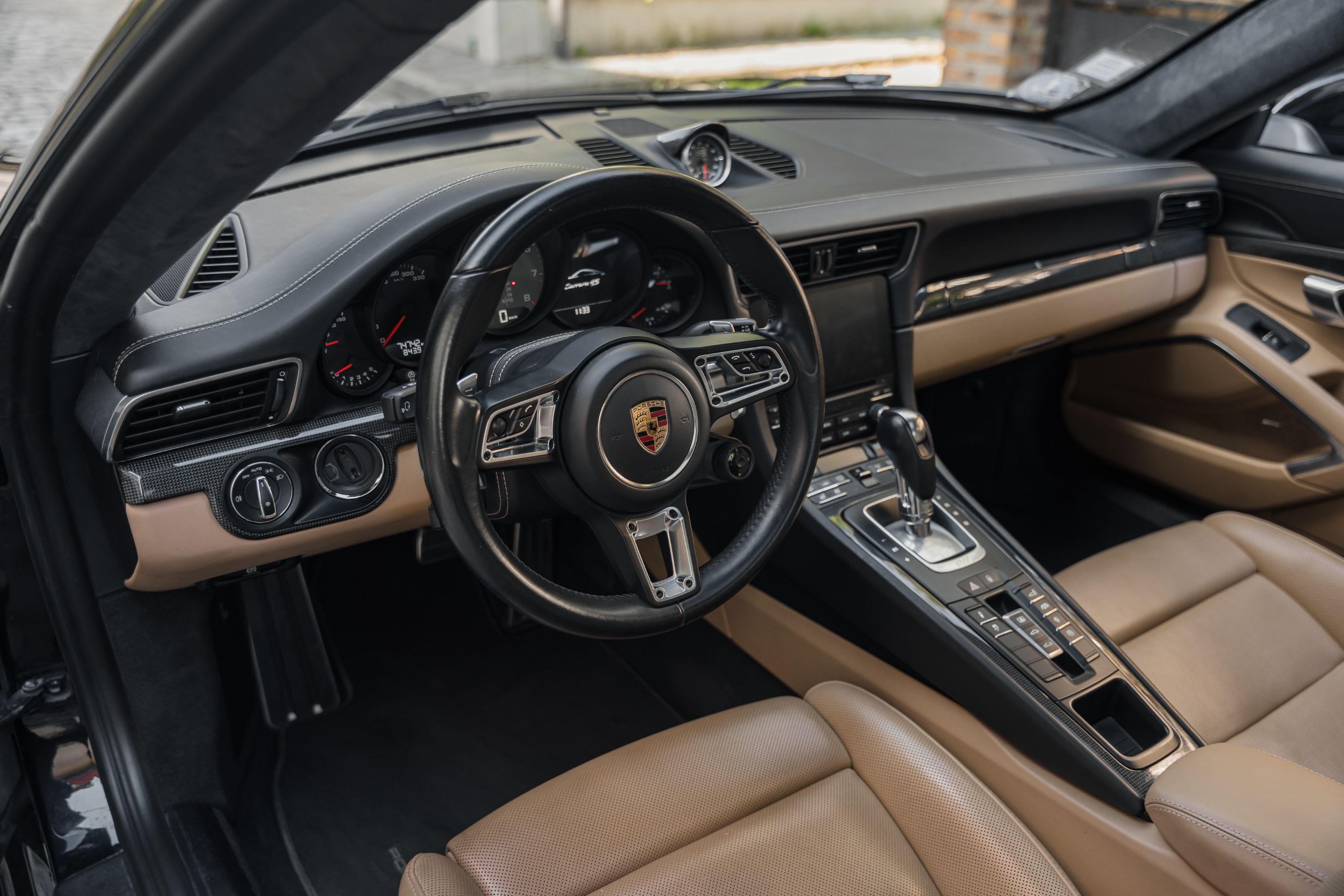 PORSCHE 911 991.2 Carrera 4s 2016 occasion intérieur (1)
