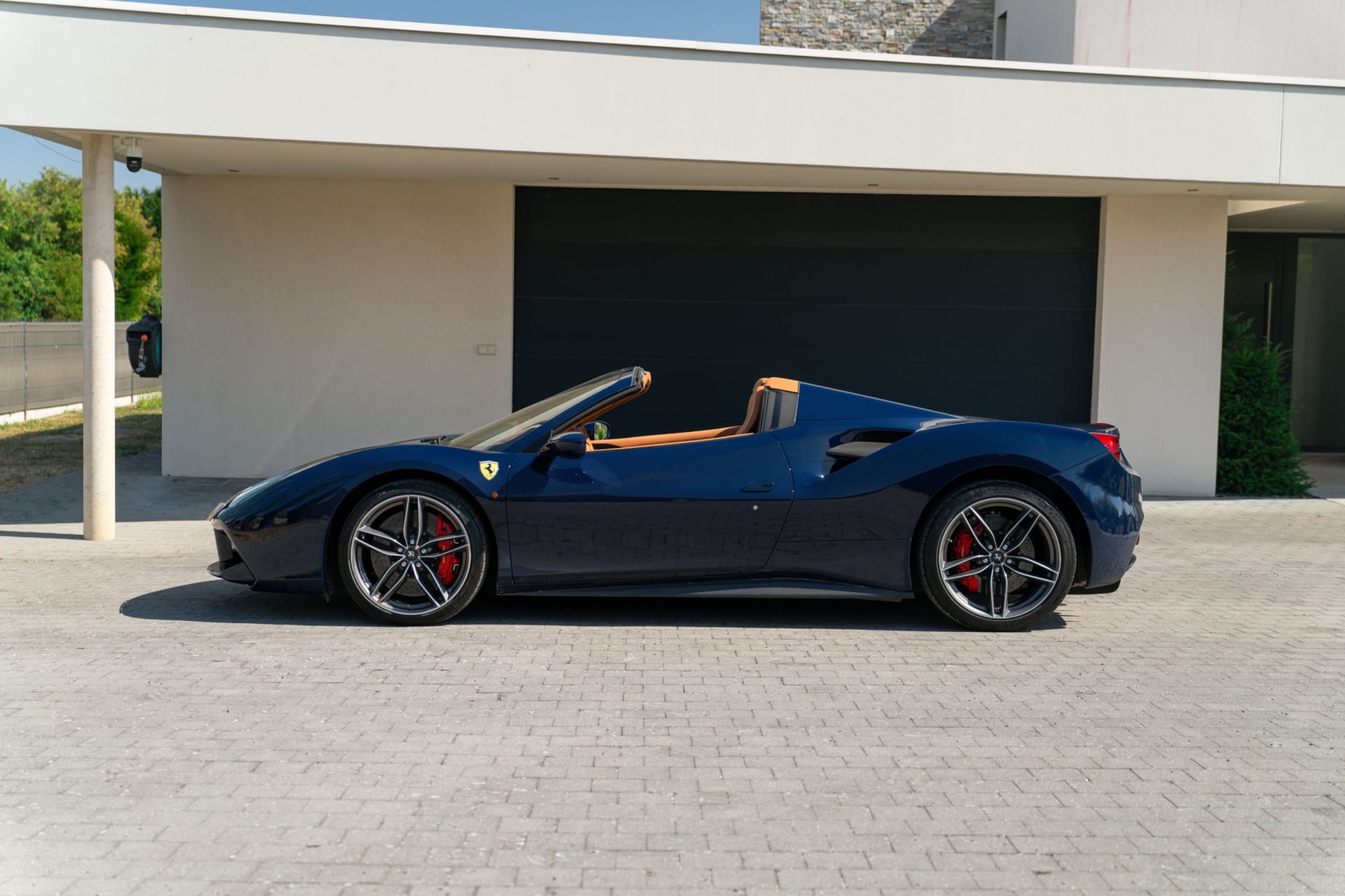 Ferrari 488 Spider Atelier