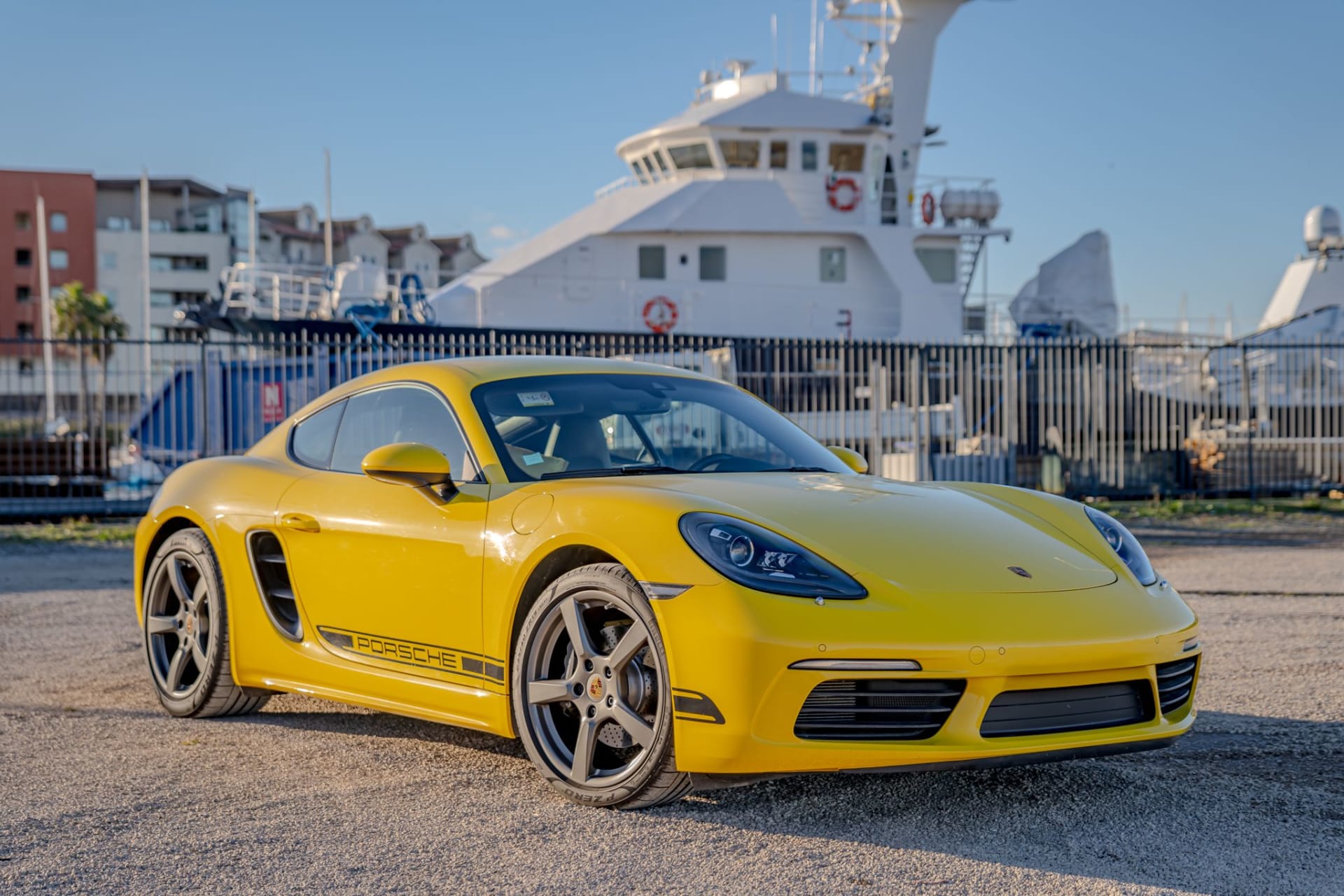Porsche Cayman 718