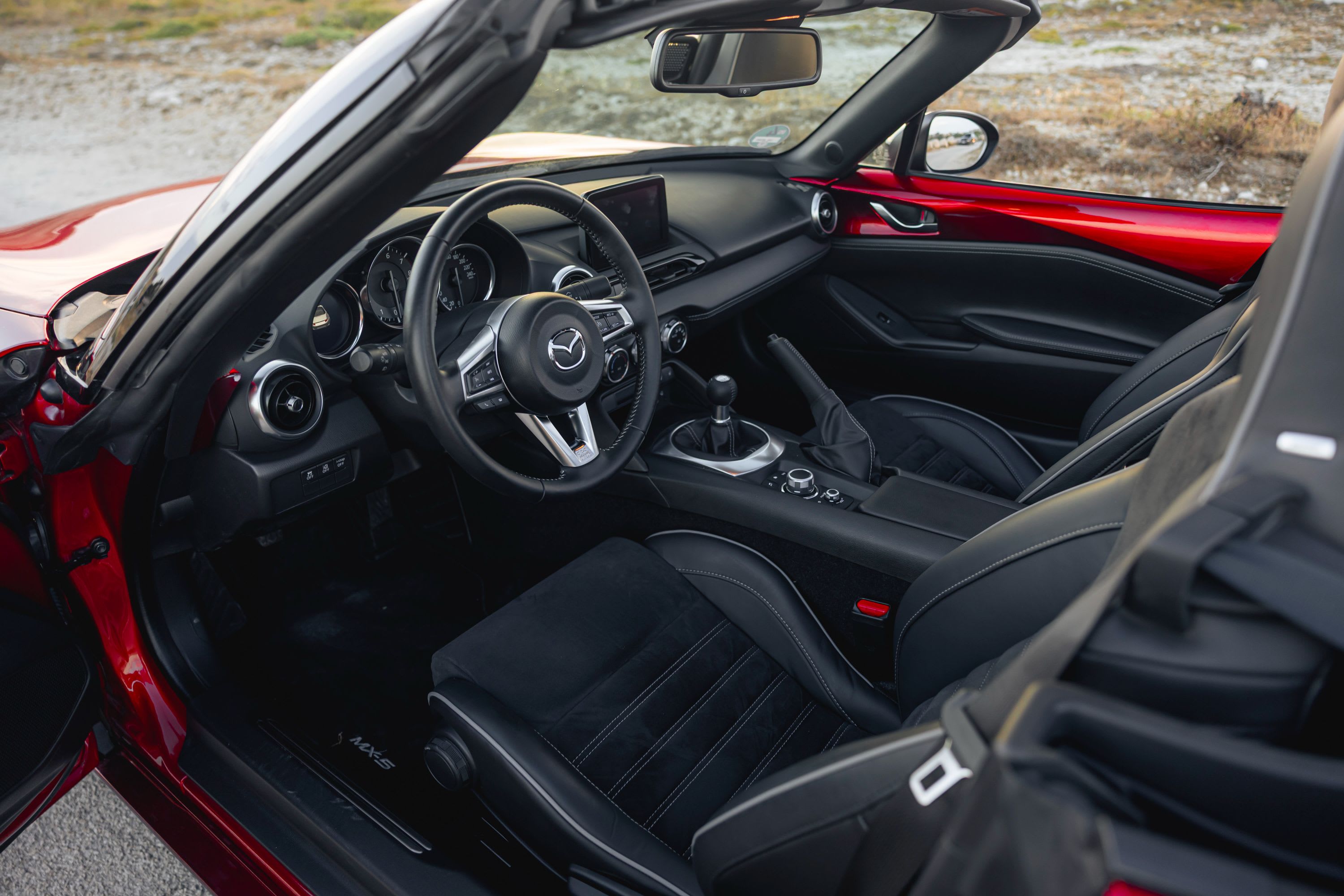 MAZDA Mx-5 Nd Roadster Skyactiv-g “homura” 2023 occasion intérieur (1)