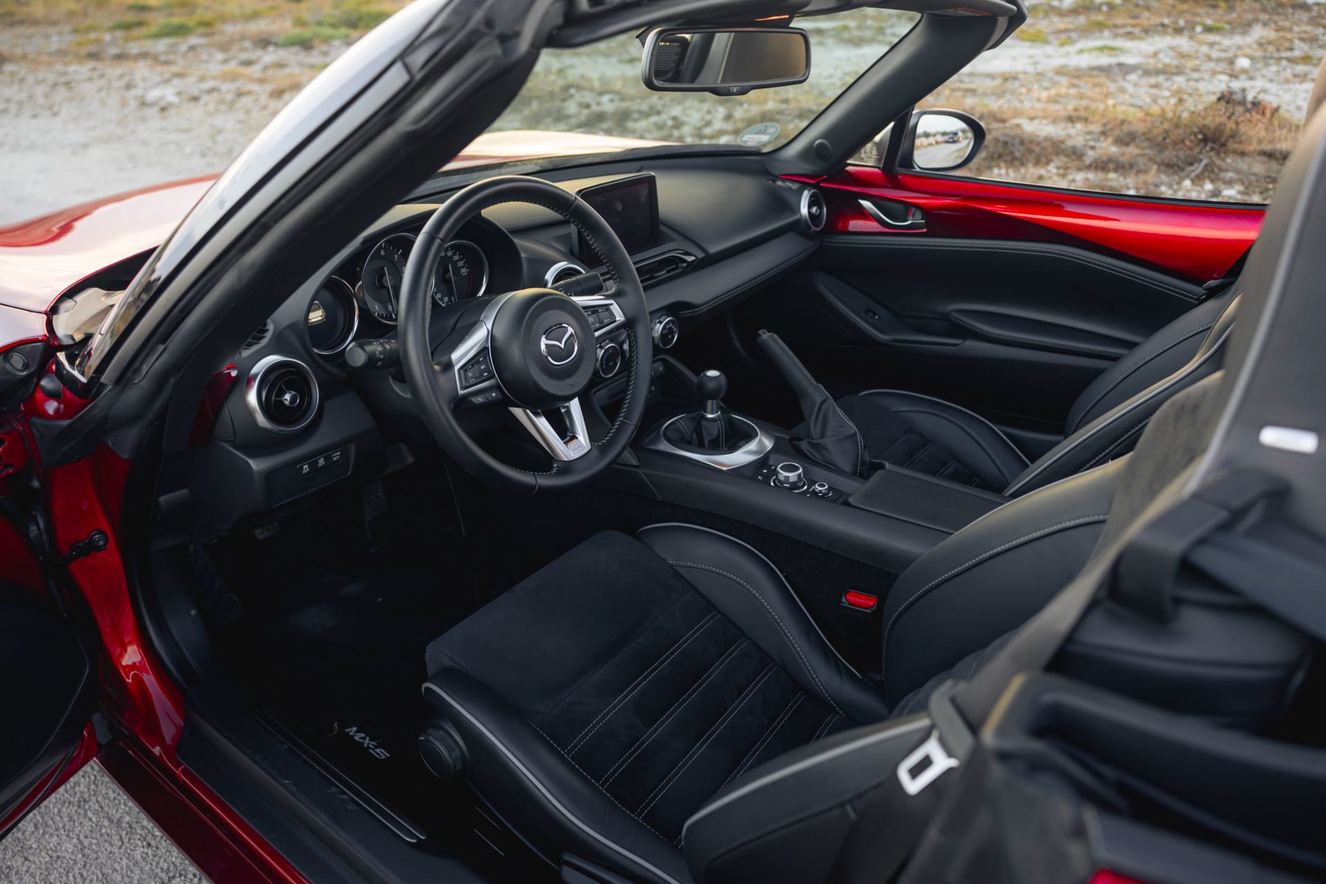 Mazda Mx-5 Nd Roadster Skyactiv-g “homura”