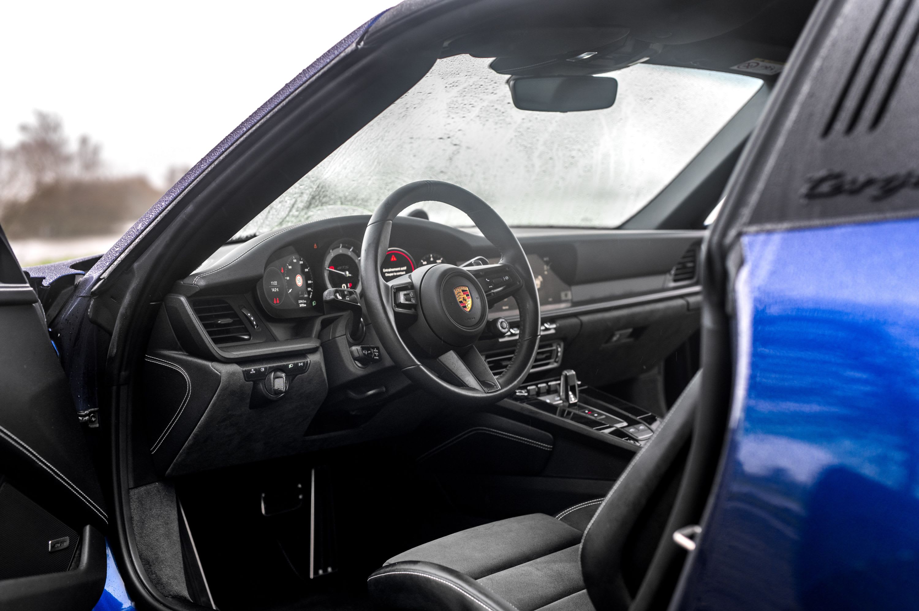 PORSCHE 911 992.1 Targa 4 Gts 2024 used interior (1)