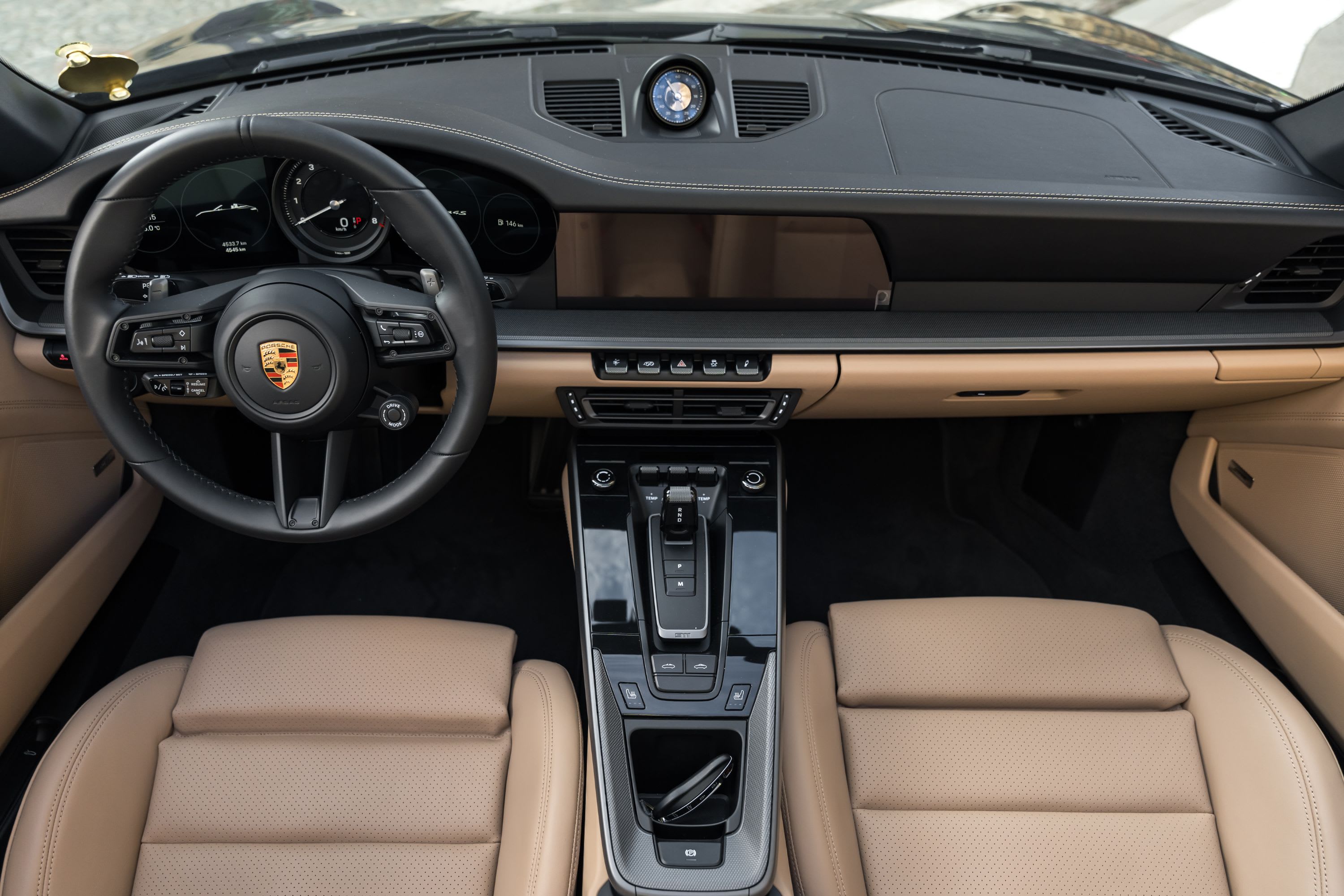 PORSCHE 911 992.1 Targa 4s 2023 occasion intérieur (1)