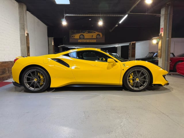 FERRARI 488 Pista 2020 used