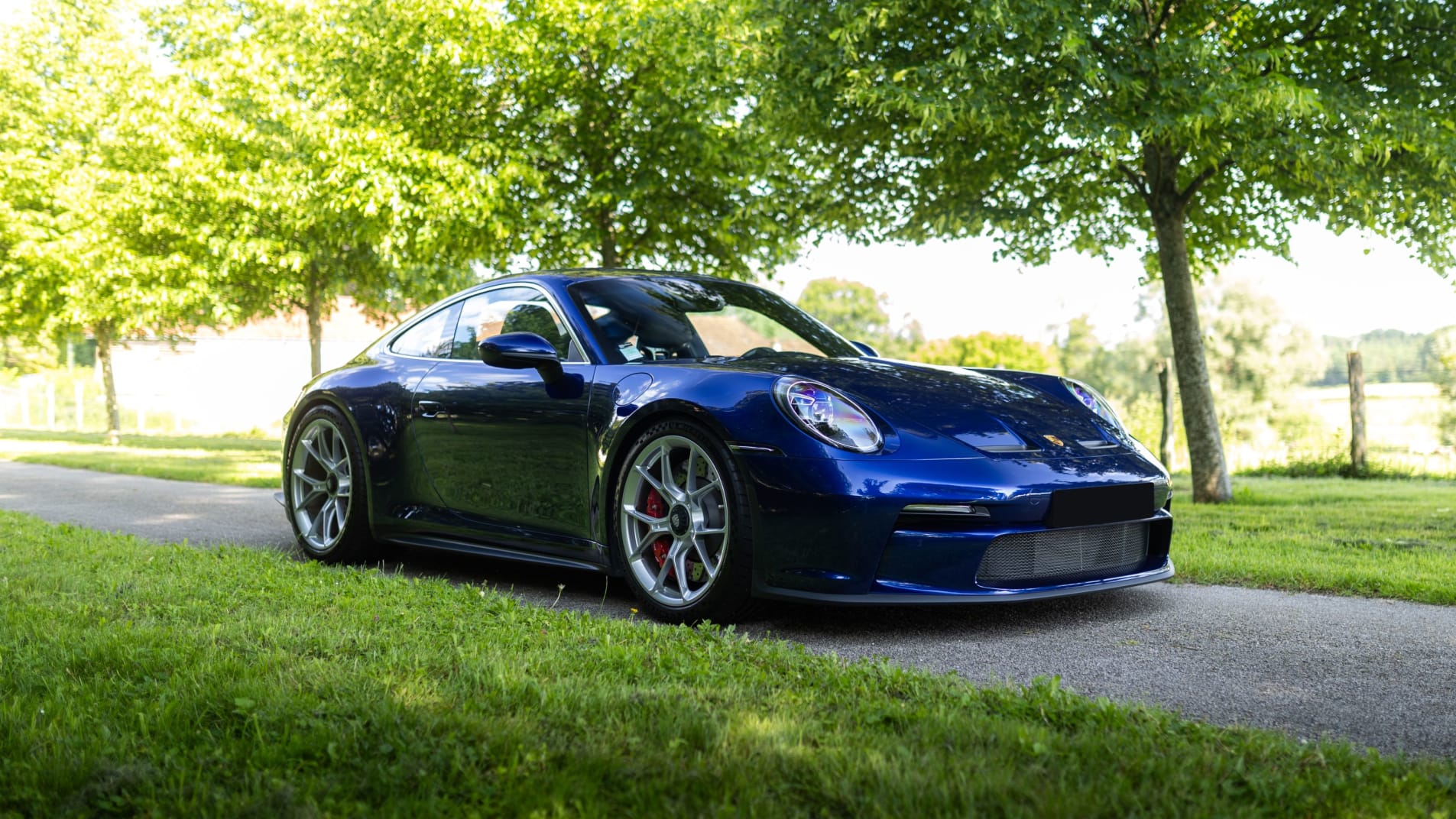 PORSCHE 911 992 GT3 Touring 2021