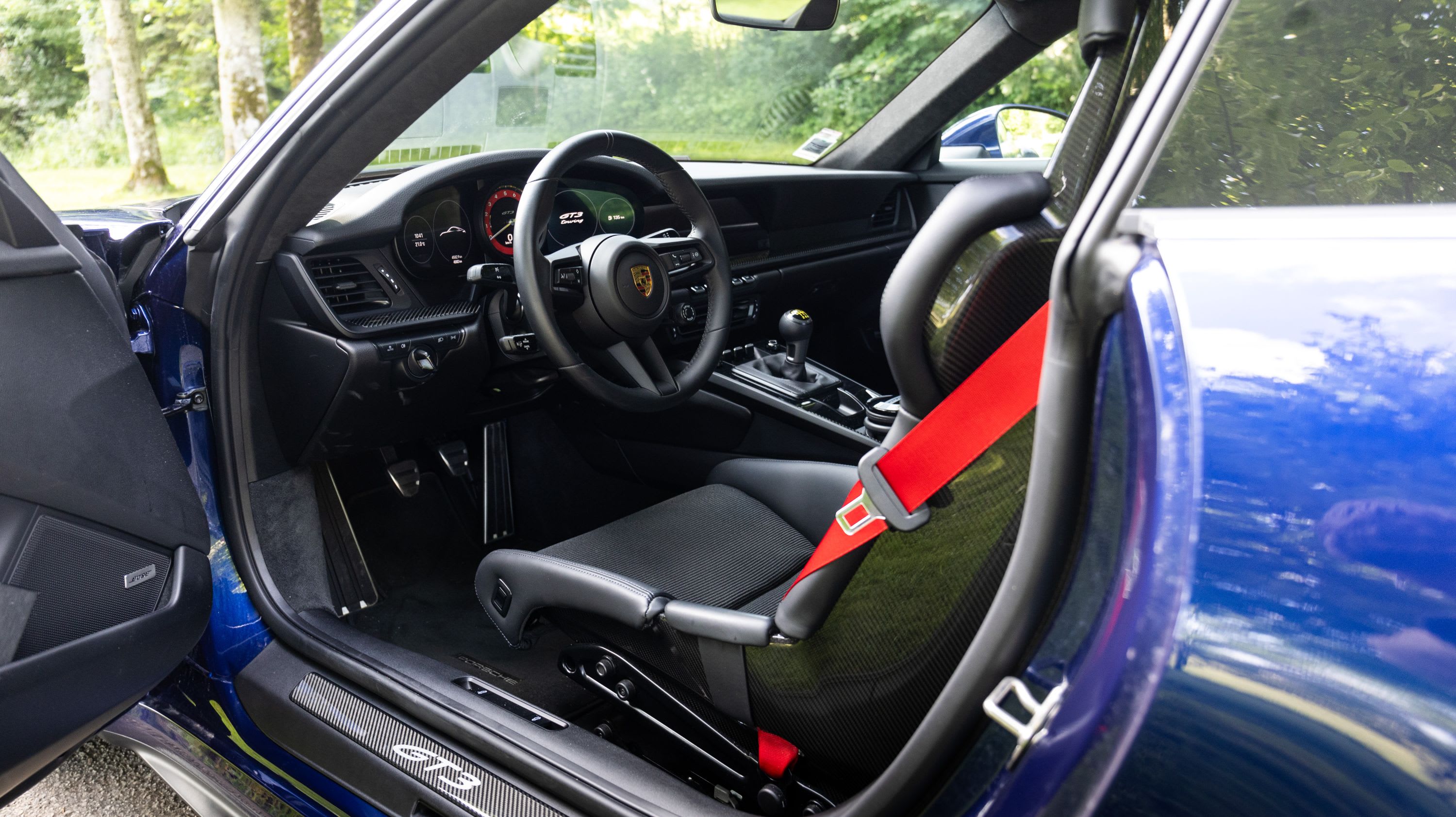 PORSCHE 911 992.1 Gt3 Touring 2021 used interior (1)