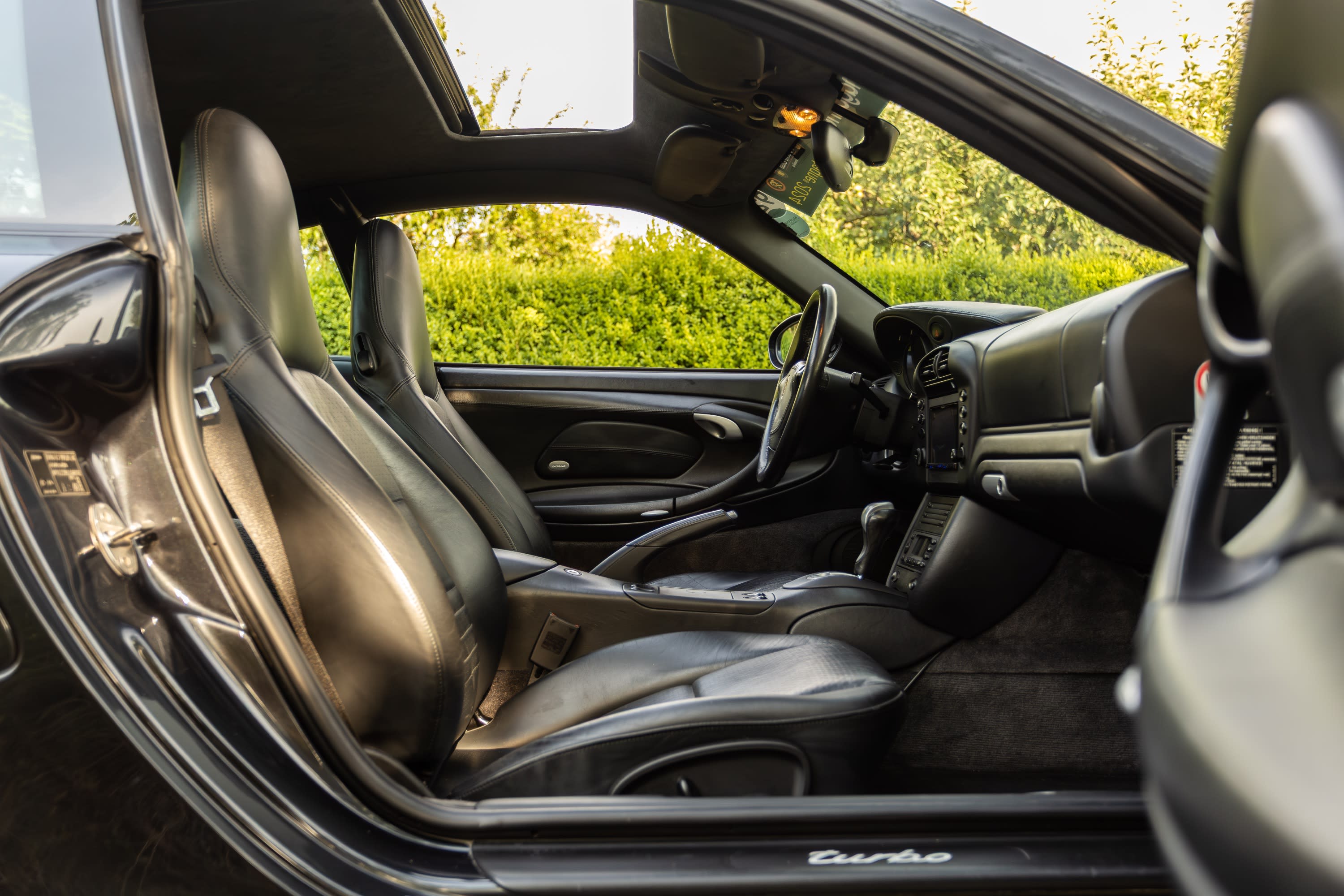 PORSCHE 911 996.2 Turbo 2006 occasion intérieur (1)