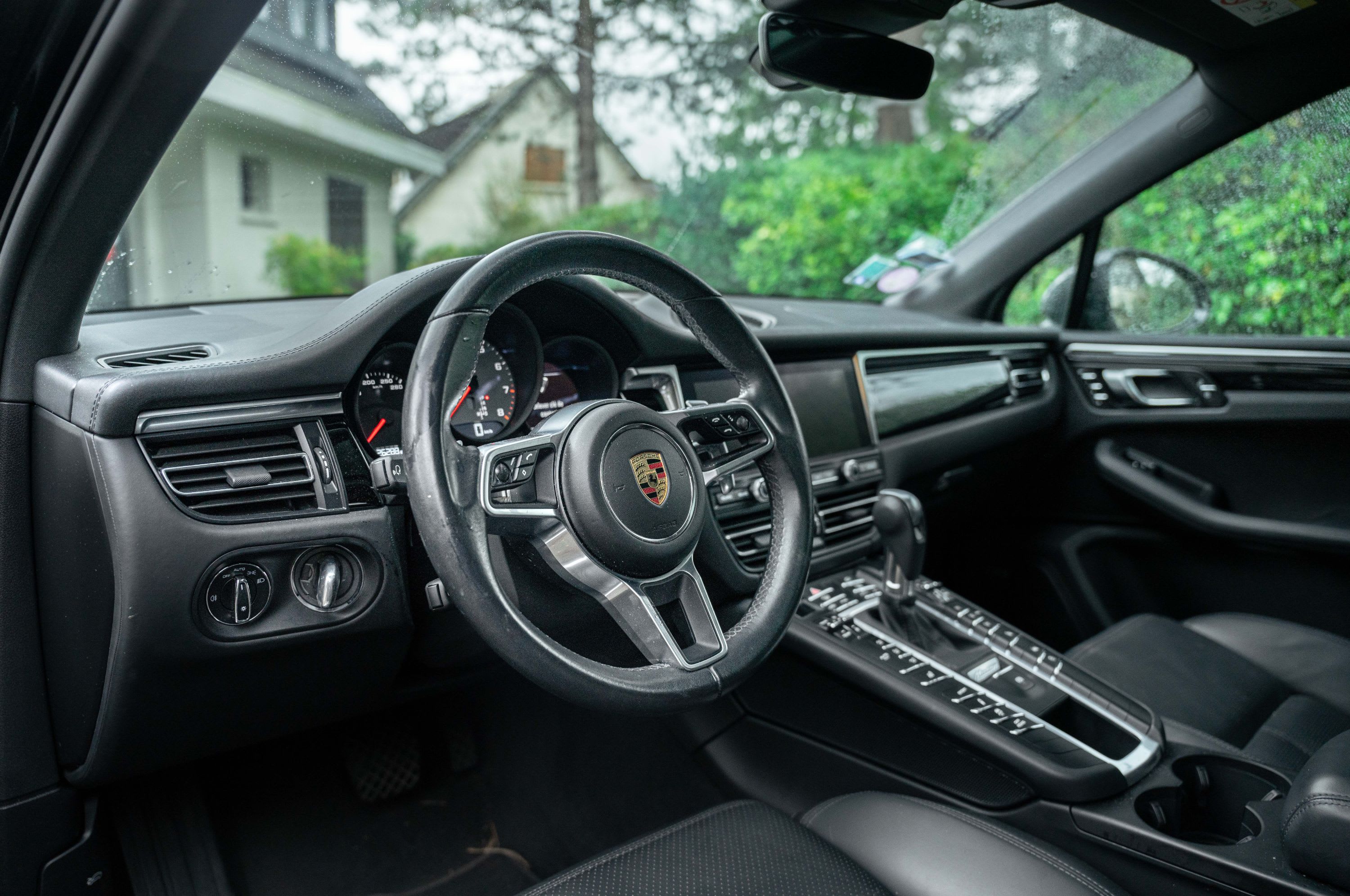 PORSCHE Macan S 2020 used interior (1)