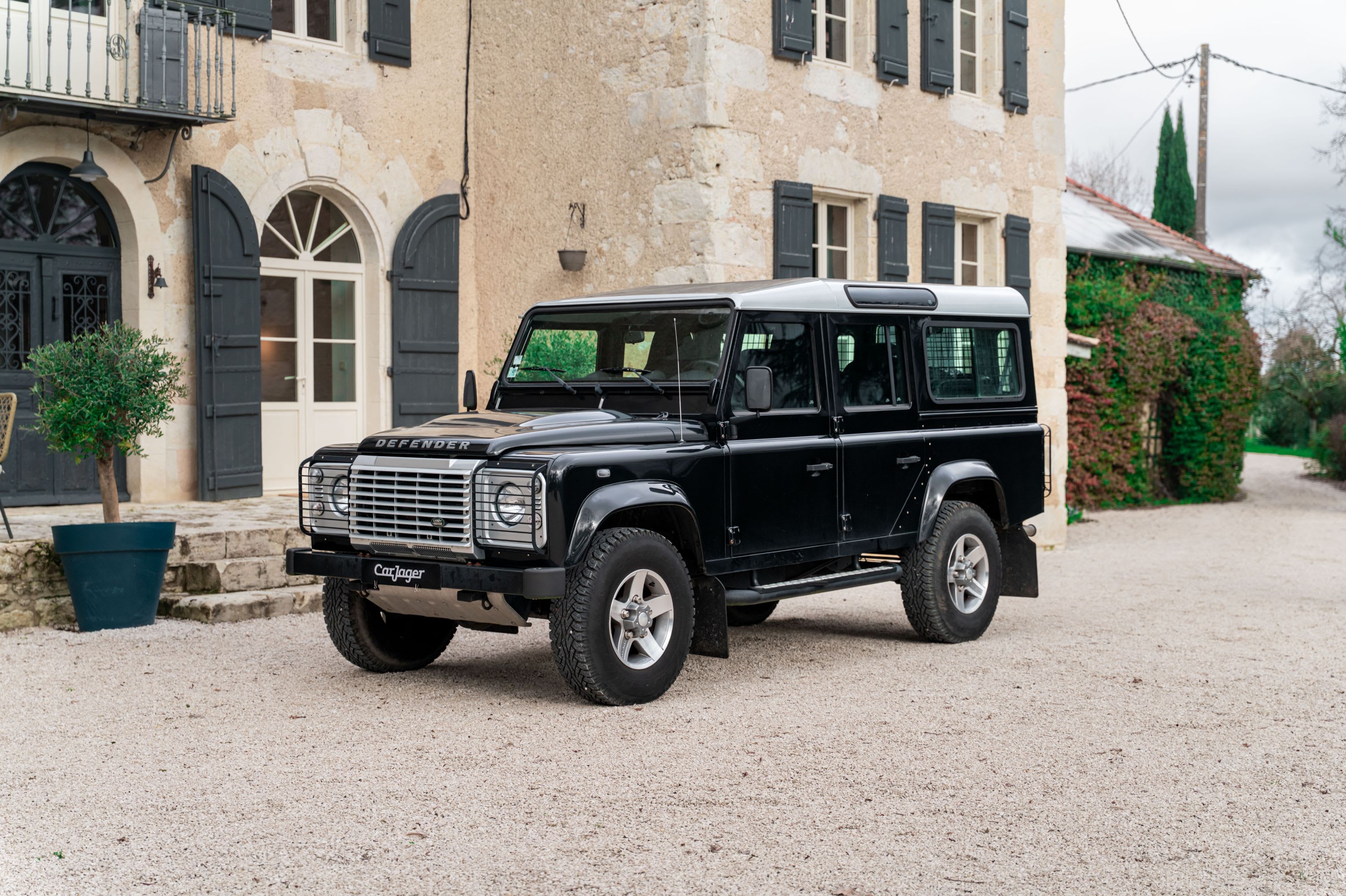 LAND ROVER Defender I 1990-2016 5-door 2015 used video (1)