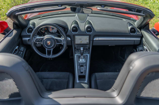 Porsche 718 Boxster S 