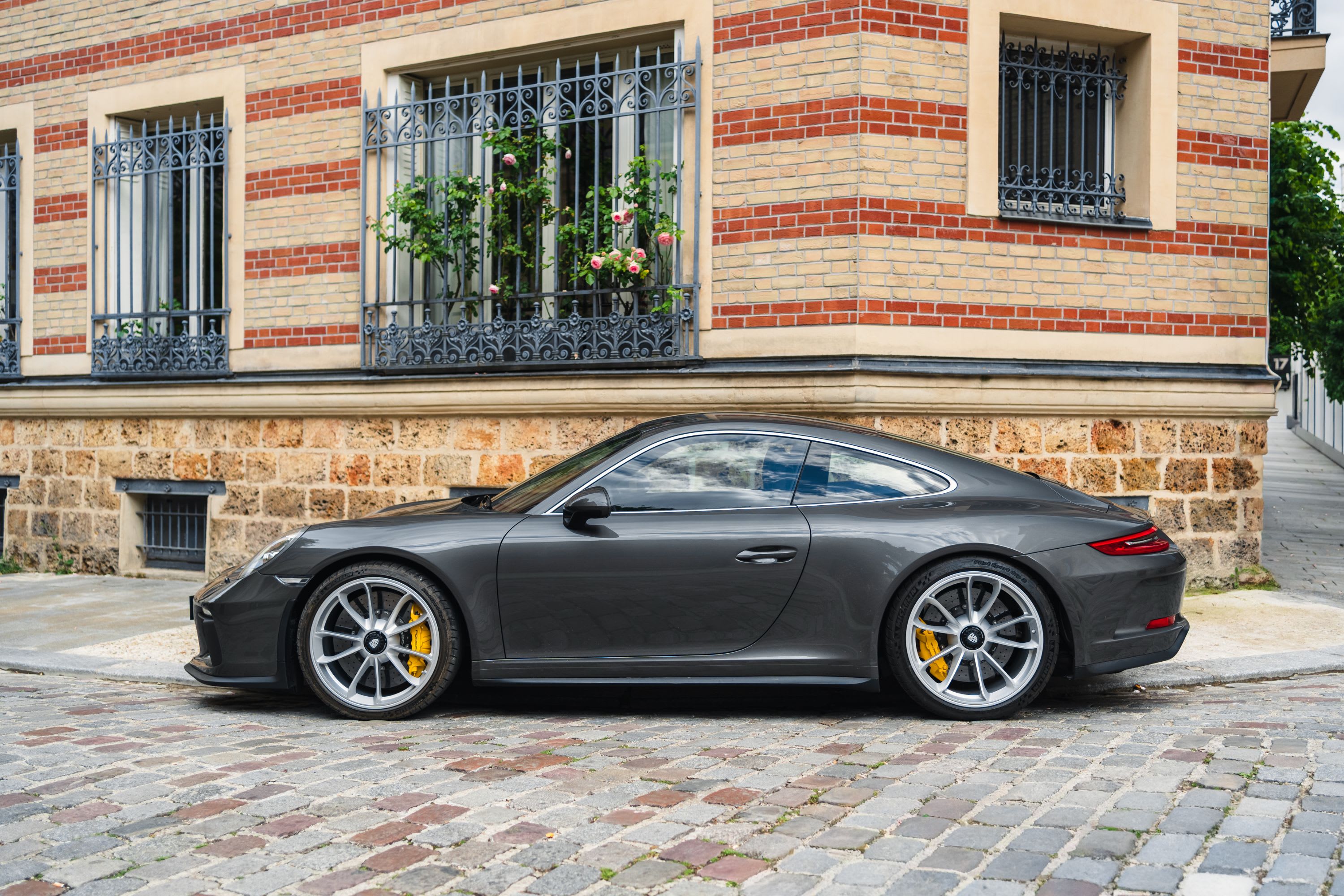 PORSCHE 911 991.2 Gt3 Touring 2018 occasion vidéo (1)